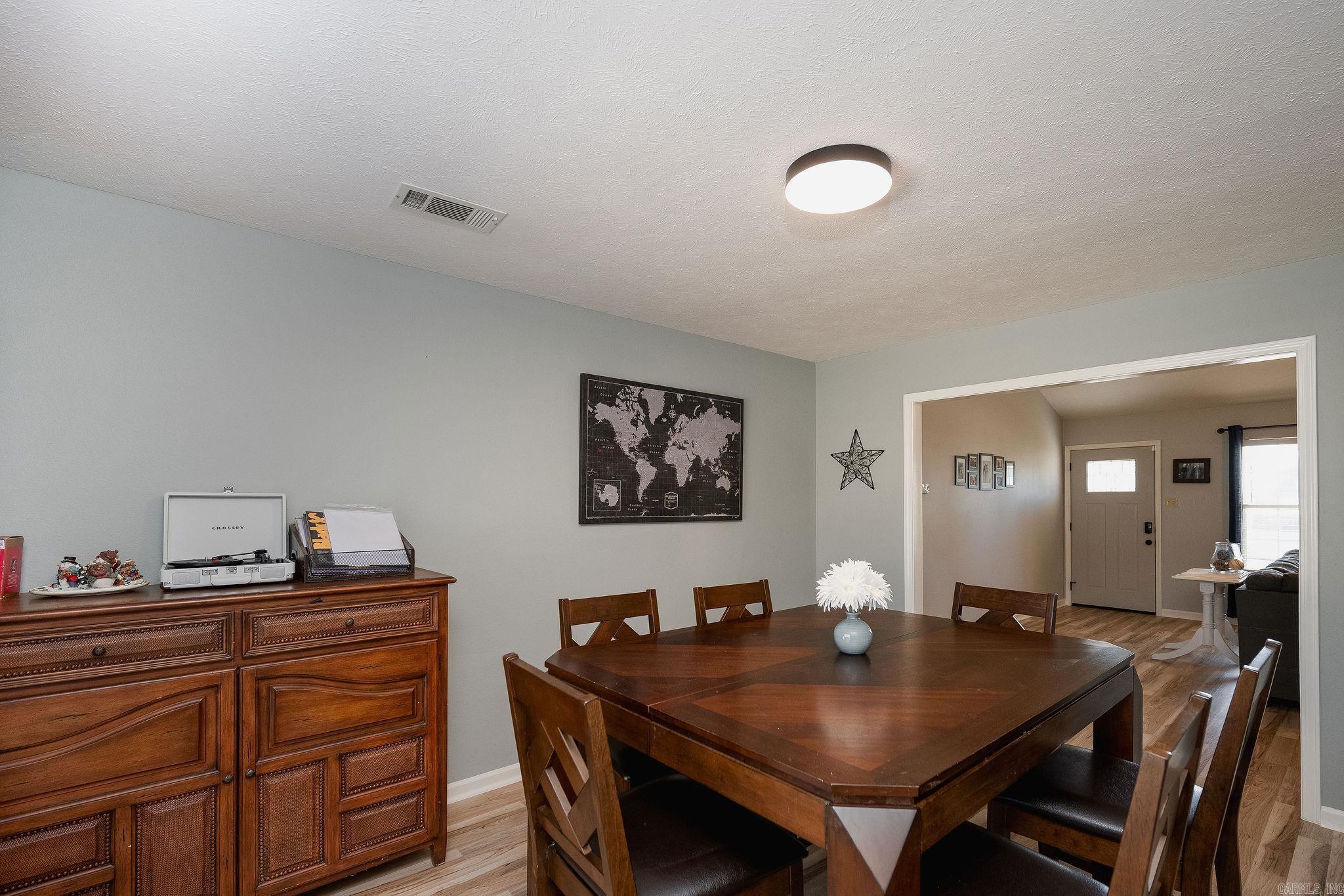 COUNTRY VILLAGE ESTATES - Residential