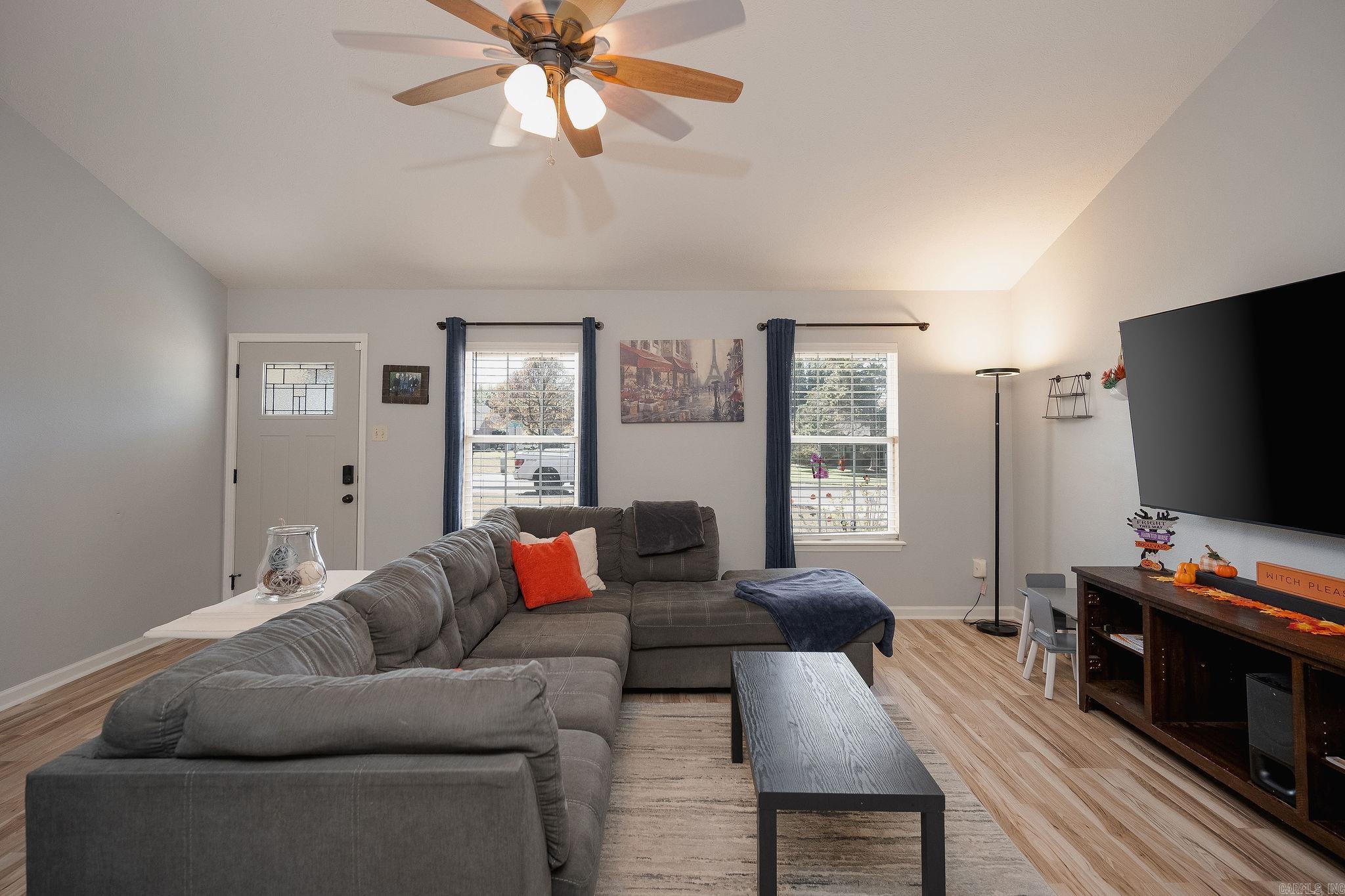 COUNTRY VILLAGE ESTATES - Residential