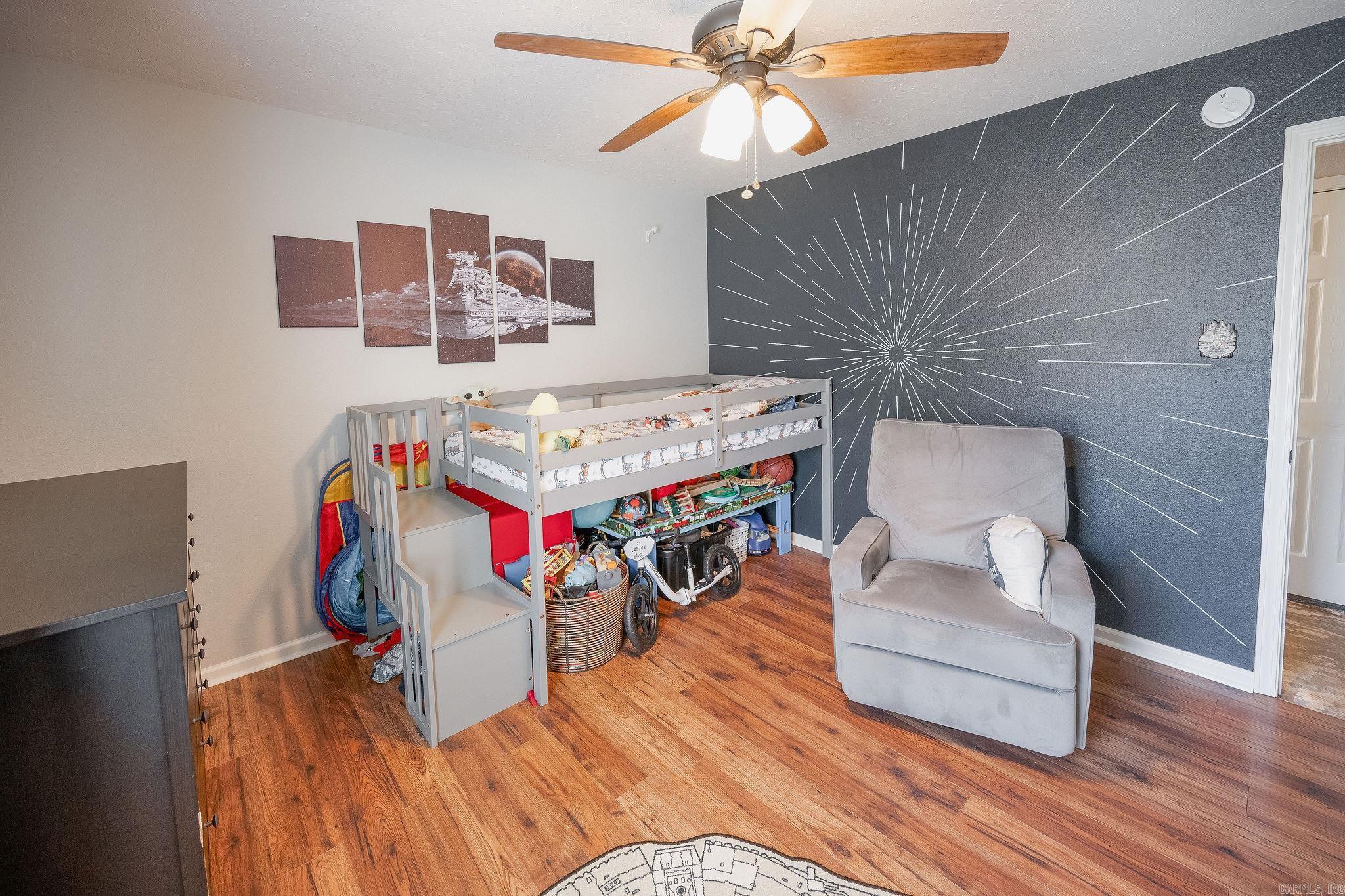 COUNTRY VILLAGE ESTATES - Residential