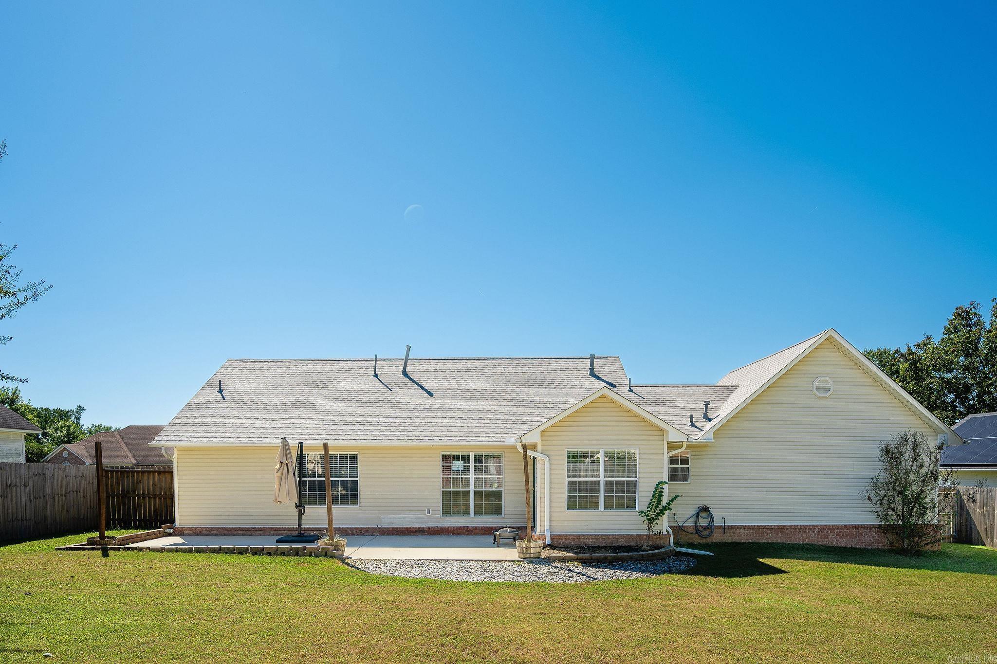 COUNTRY VILLAGE ESTATES - Residential