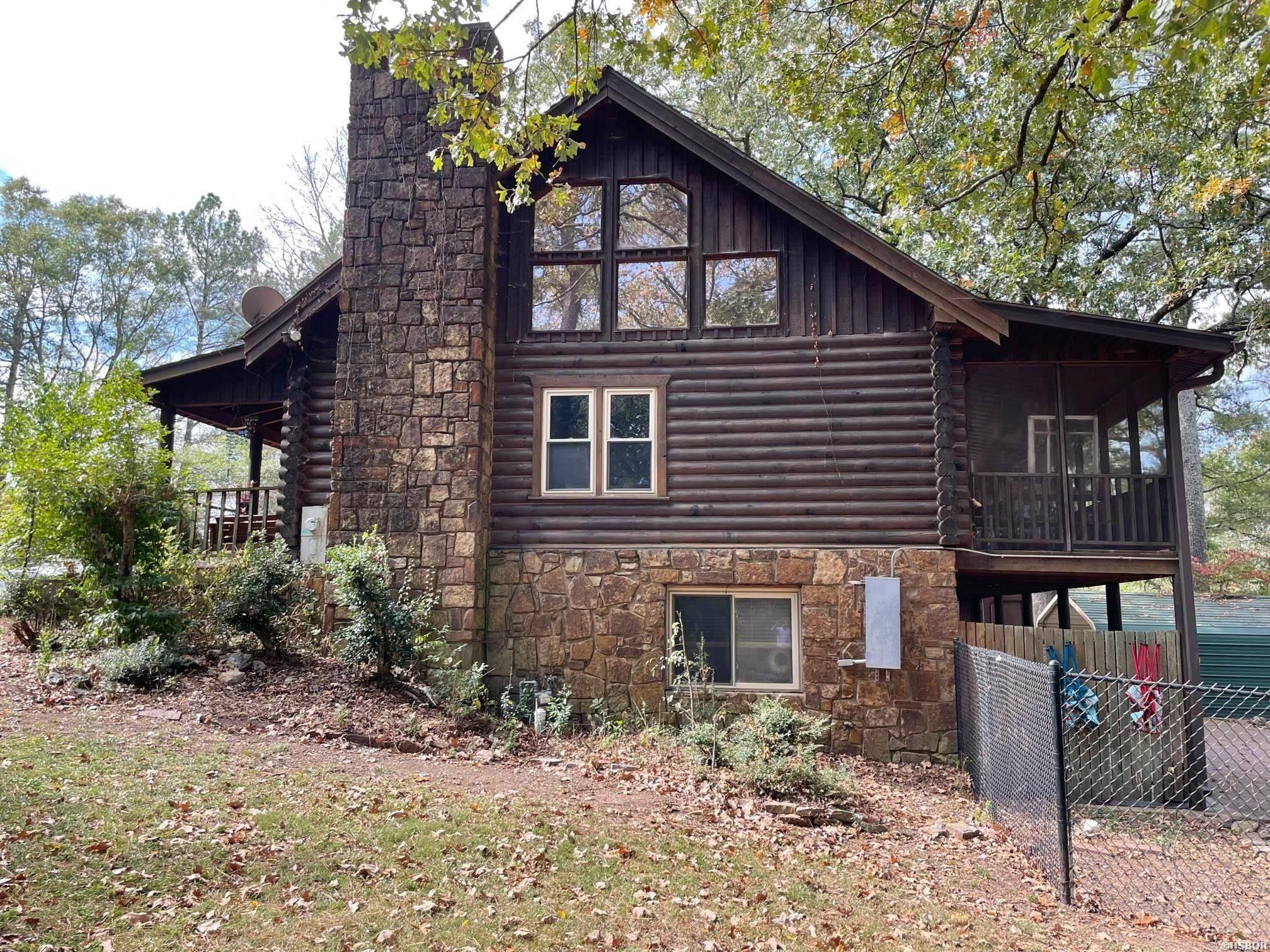 INDIAN HILLS ESTATES - Residential