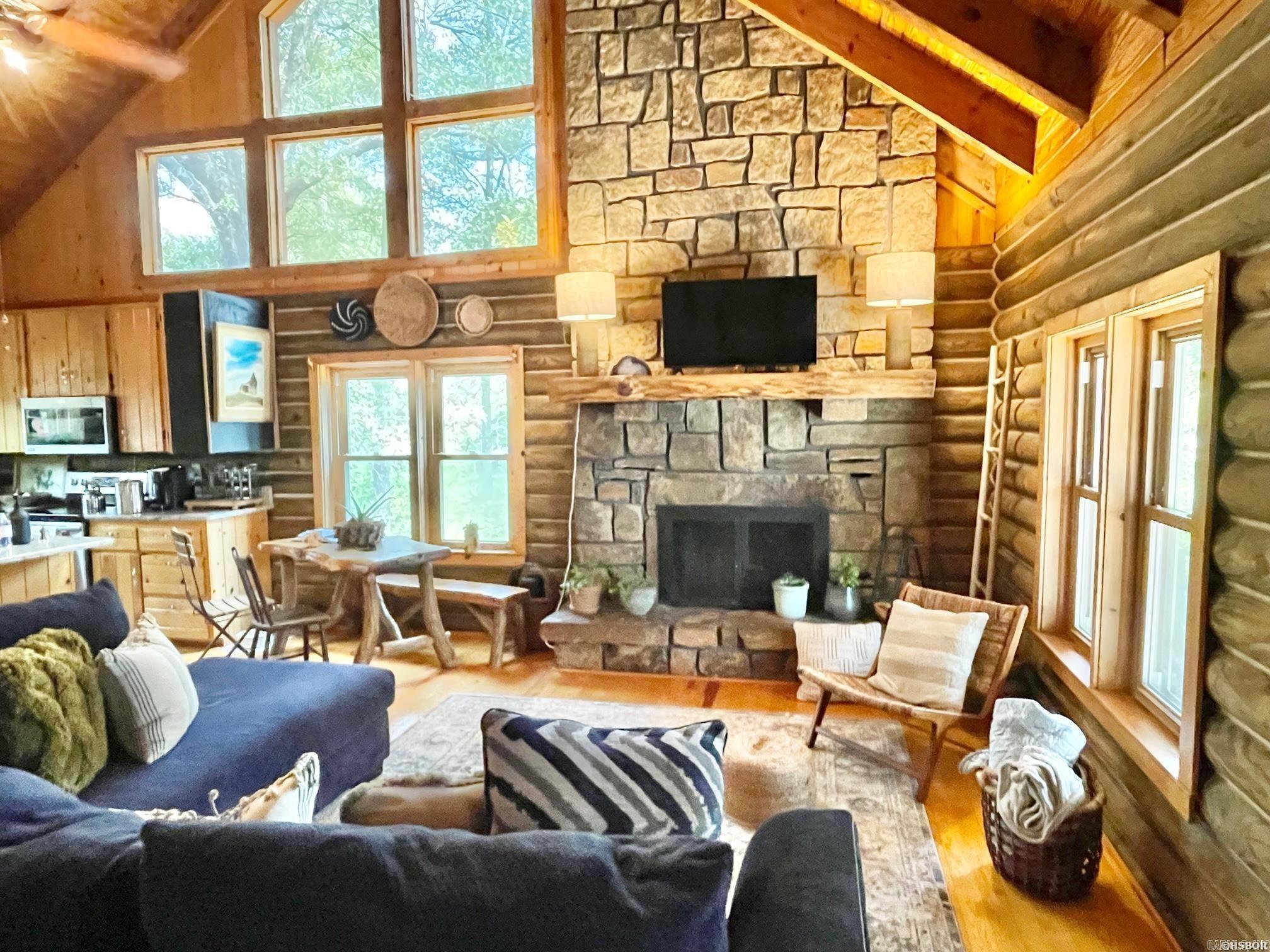 INDIAN HILLS ESTATES - Residential