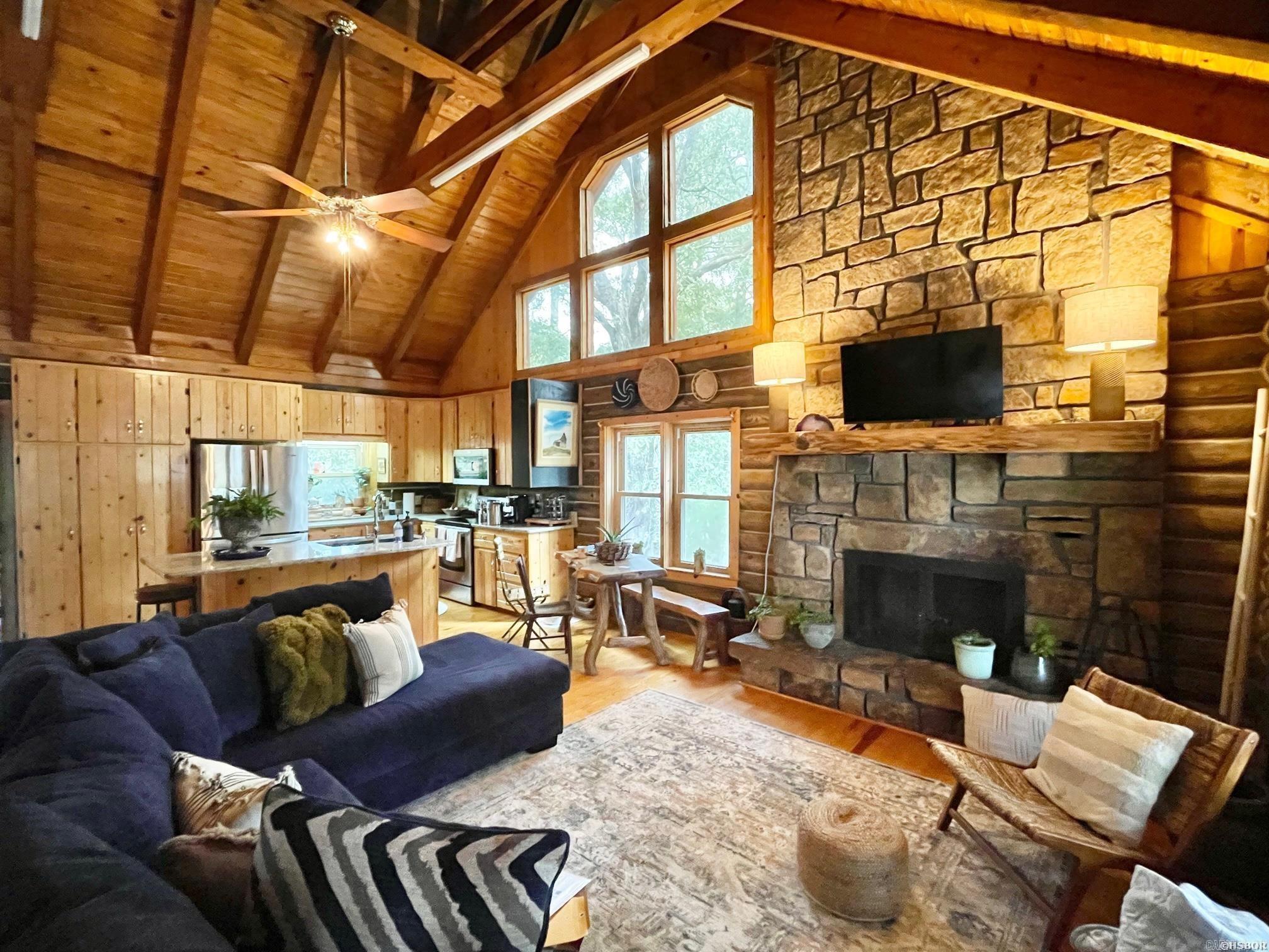 INDIAN HILLS ESTATES - Residential