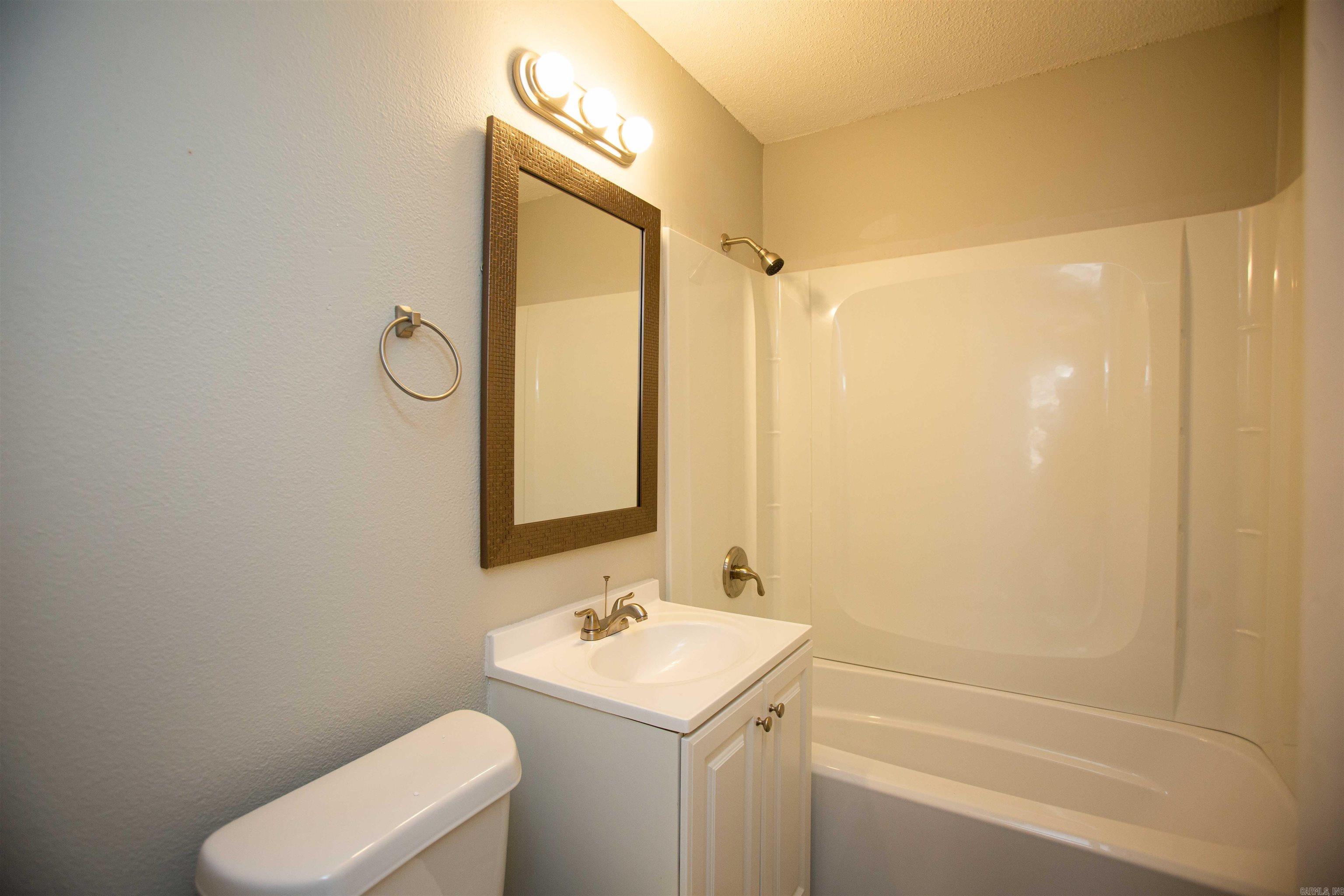 Cherry & Cox - Residential Lease