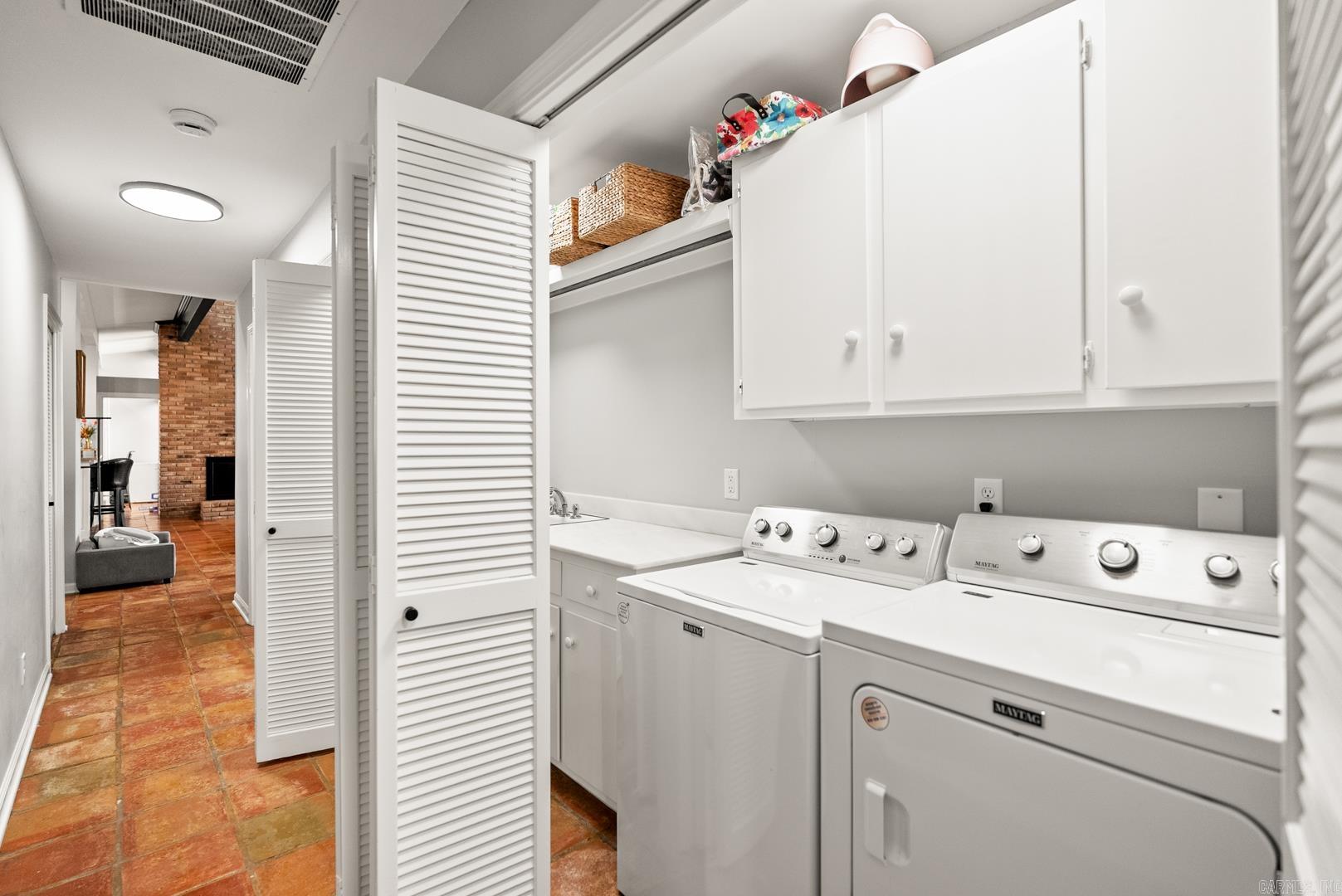 COUNTRY CLUB ADD - Residential