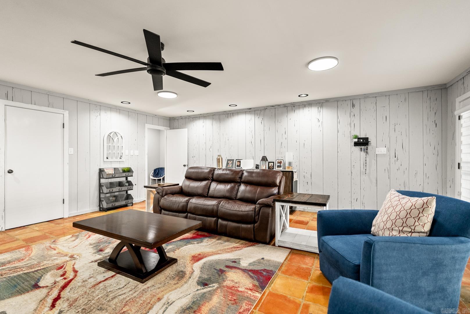 COUNTRY CLUB ADD - Residential