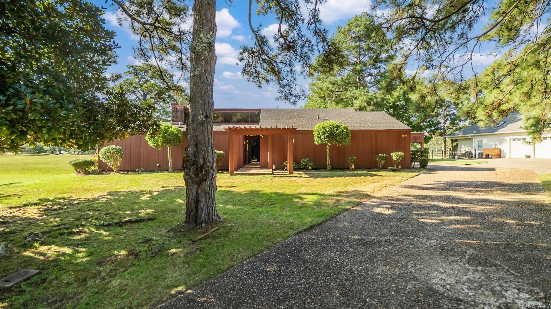 COUNTRY CLUB ADD - Residential