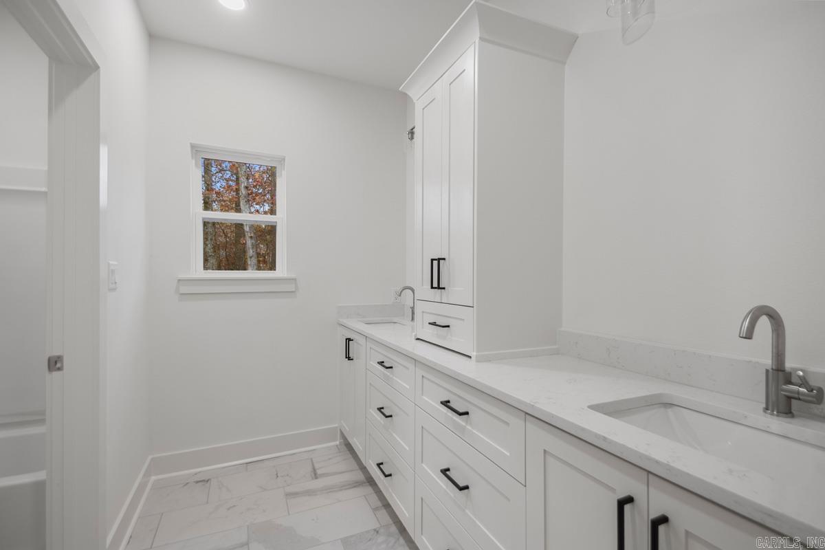 SILVER SPRINGS PH VIII - Residential