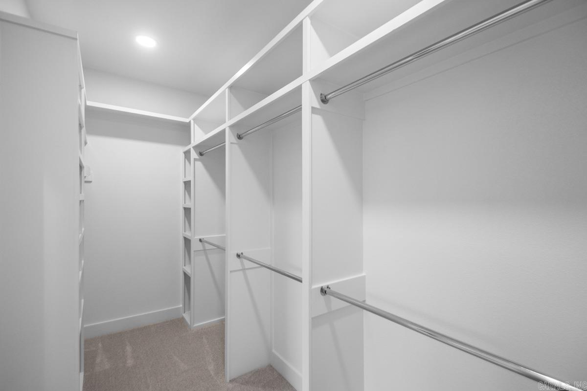 SILVER SPRINGS PH VIII - Residential