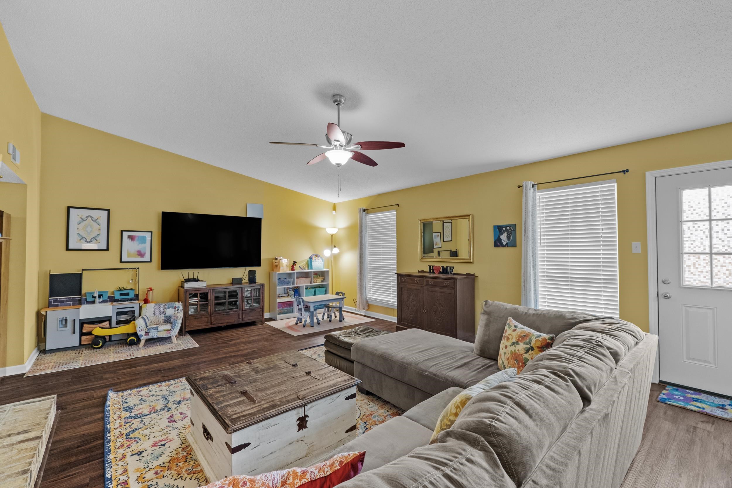 PARKWAY PLACE - Residential