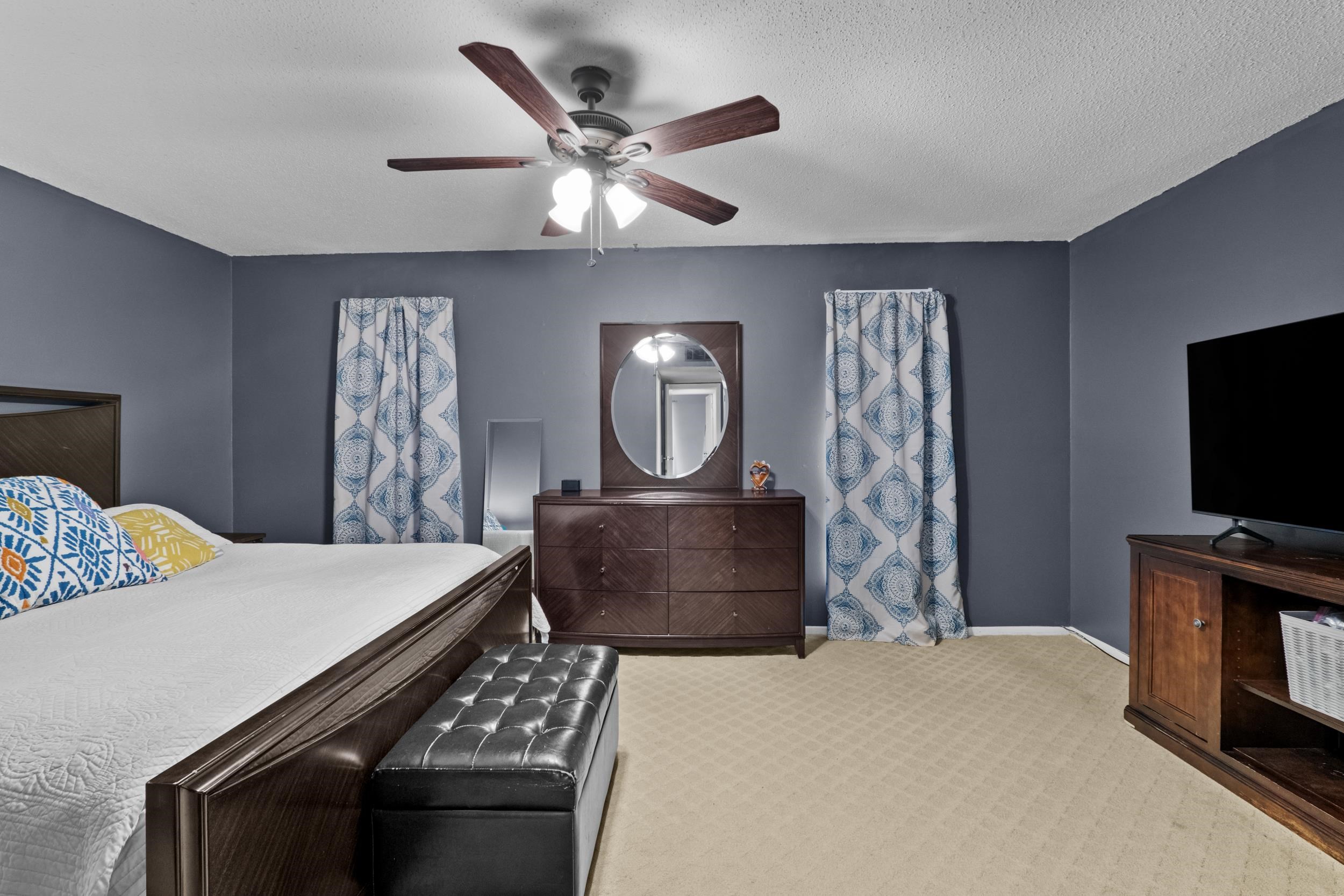 PARKWAY PLACE - Residential