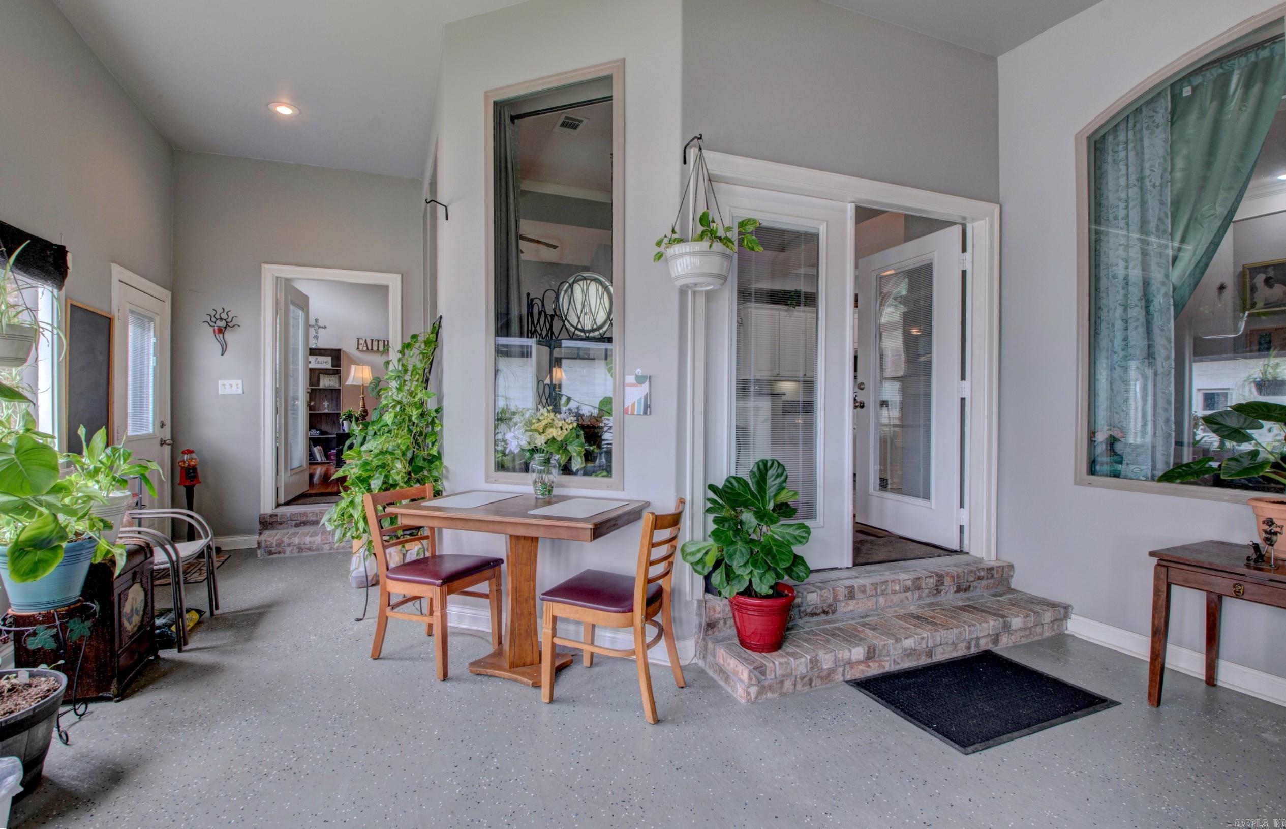 CREEKSIDE ADDN - Residential