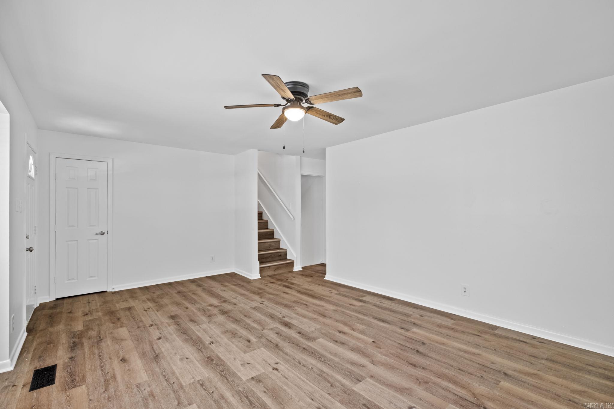 INDIAN HILLS - Residential