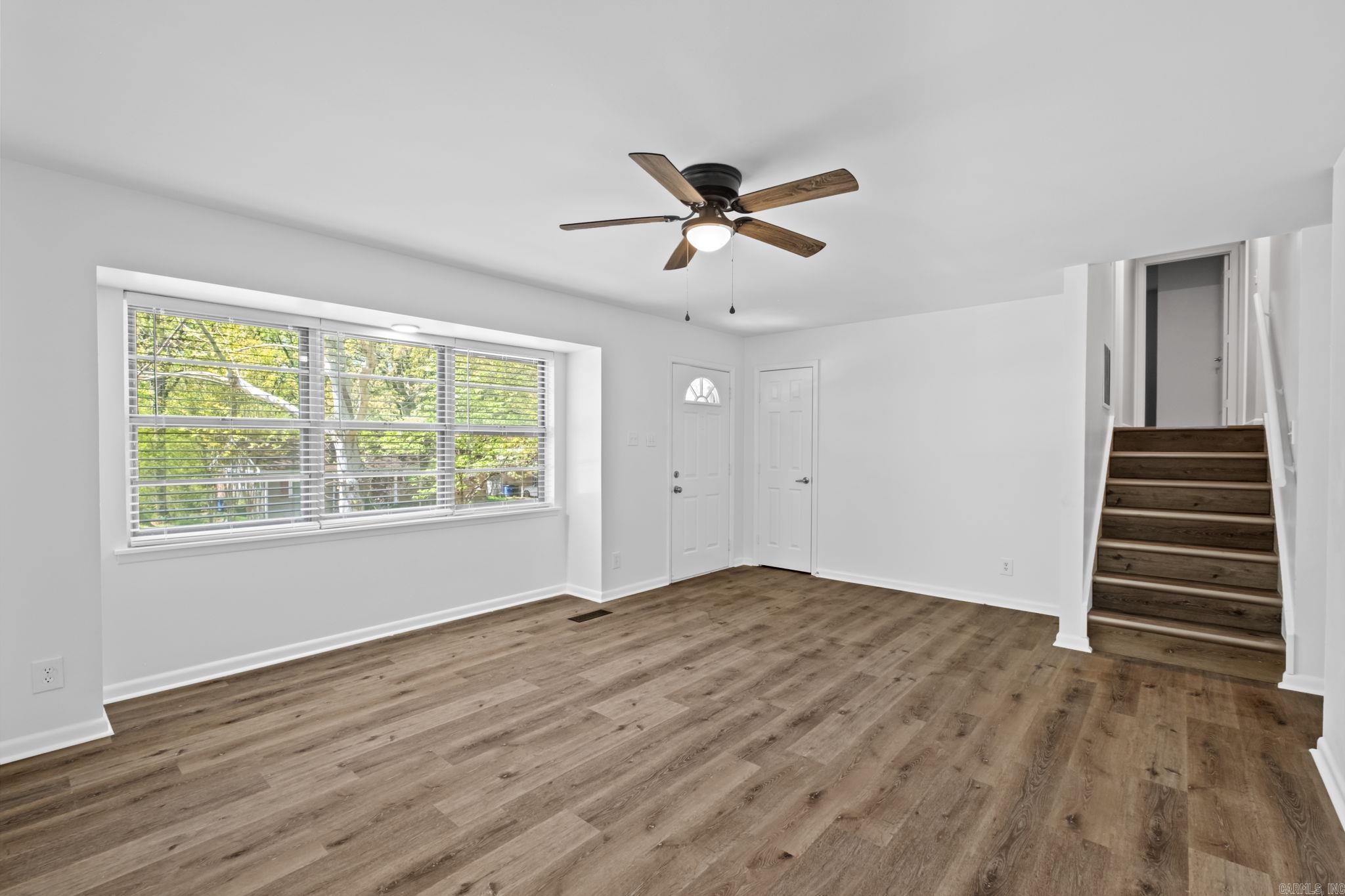 INDIAN HILLS - Residential