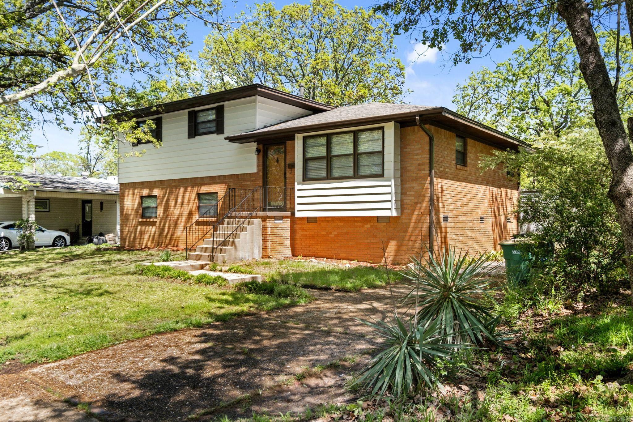 INDIAN HILLS - Residential