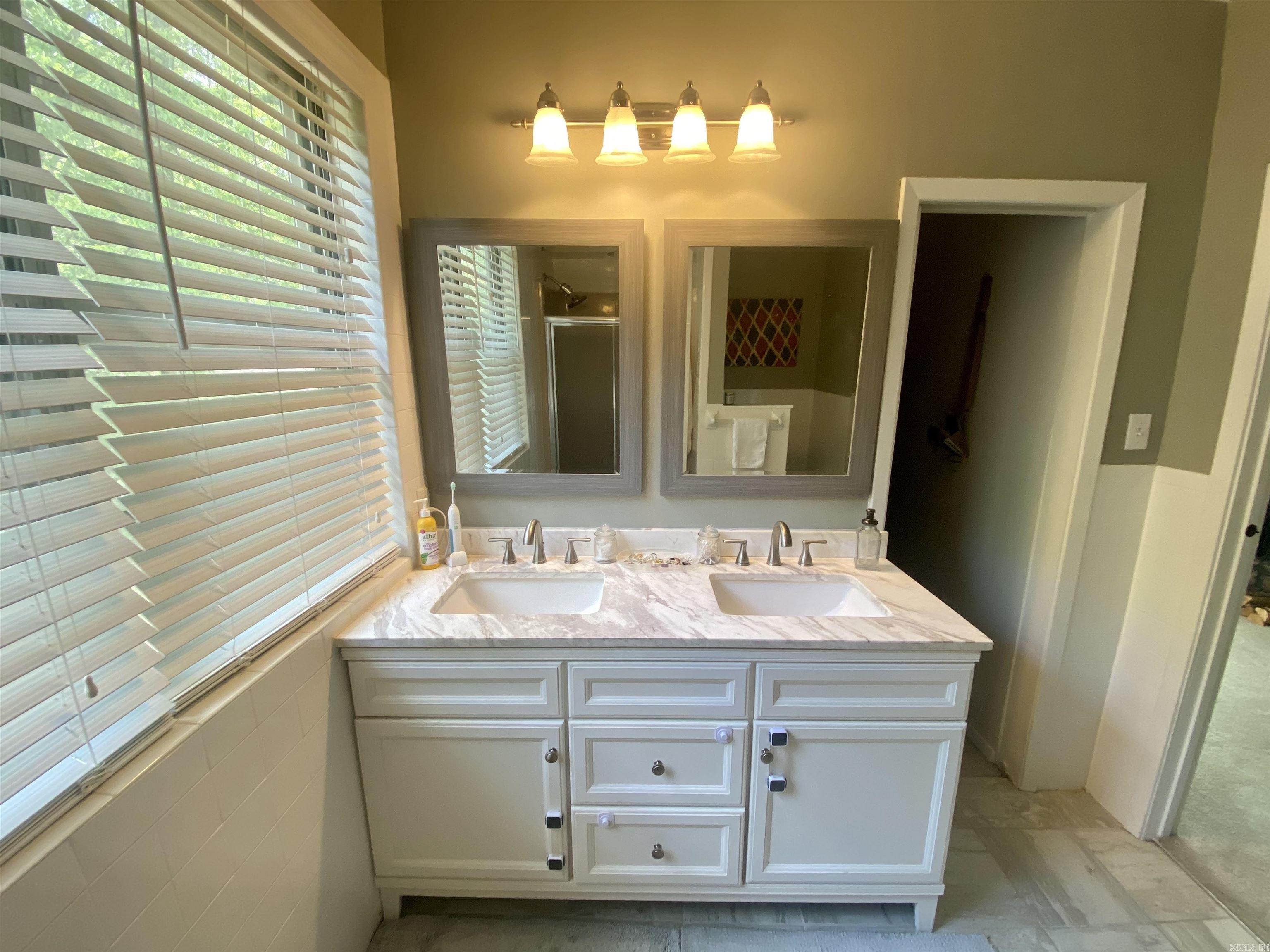 Greenland Hills - Residential Lease