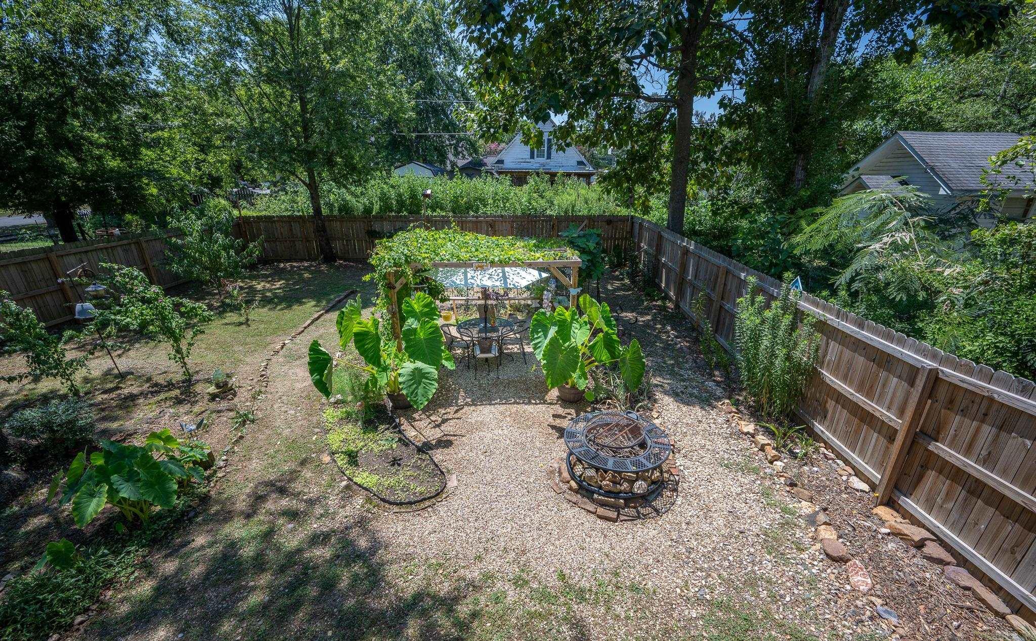 Mena Original - Residential