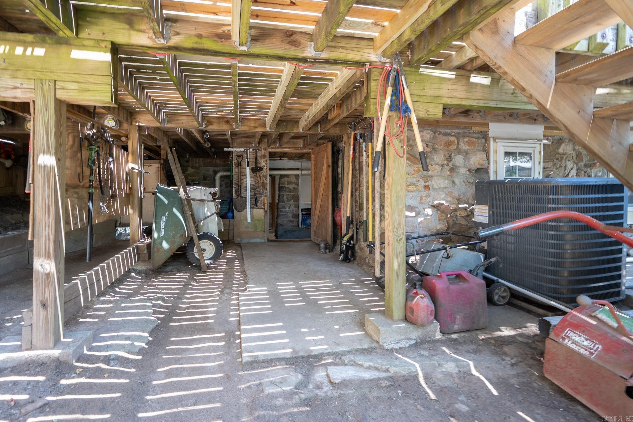 Mena Original - Residential