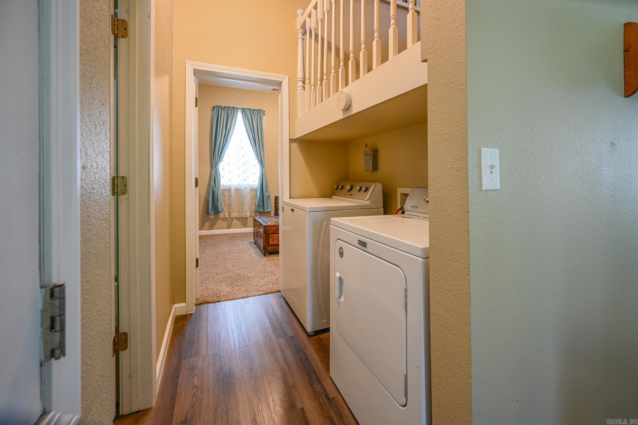 Mena Original - Residential