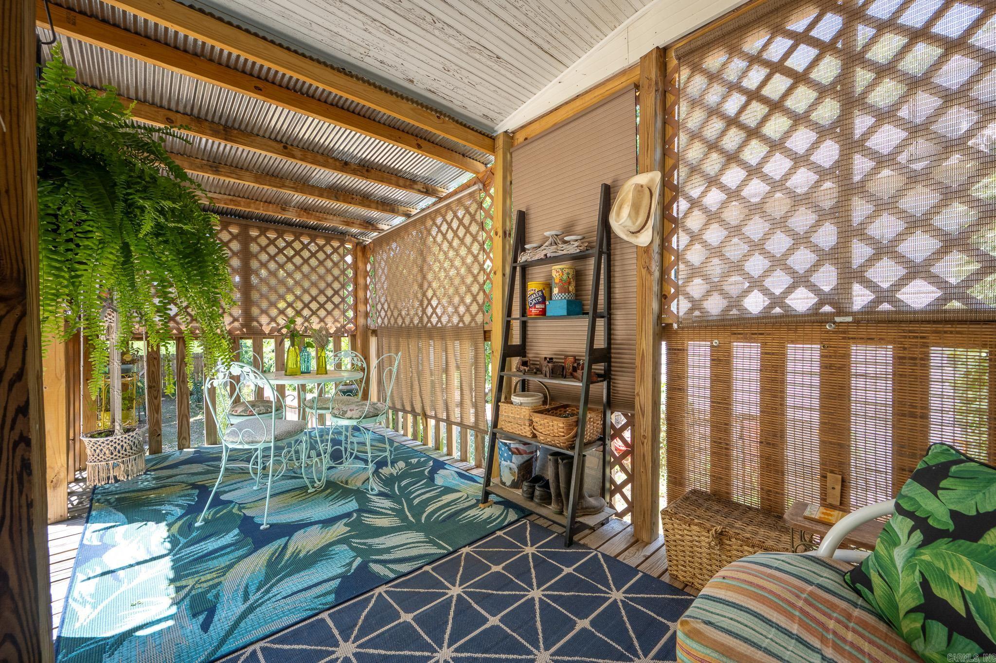 Mena Original - Residential