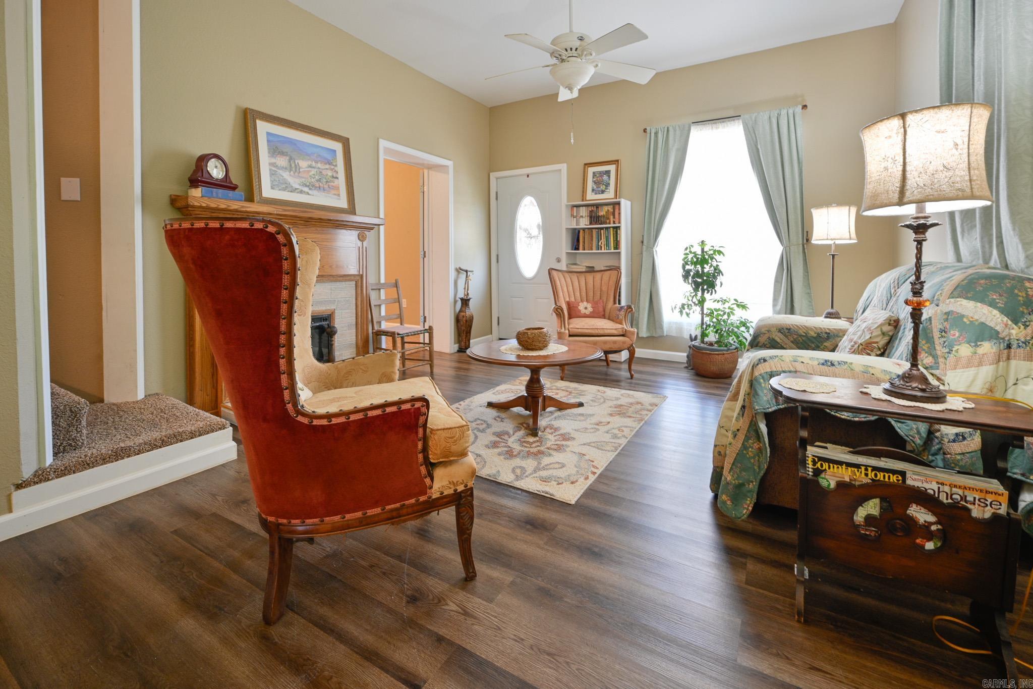 Mena Original - Residential