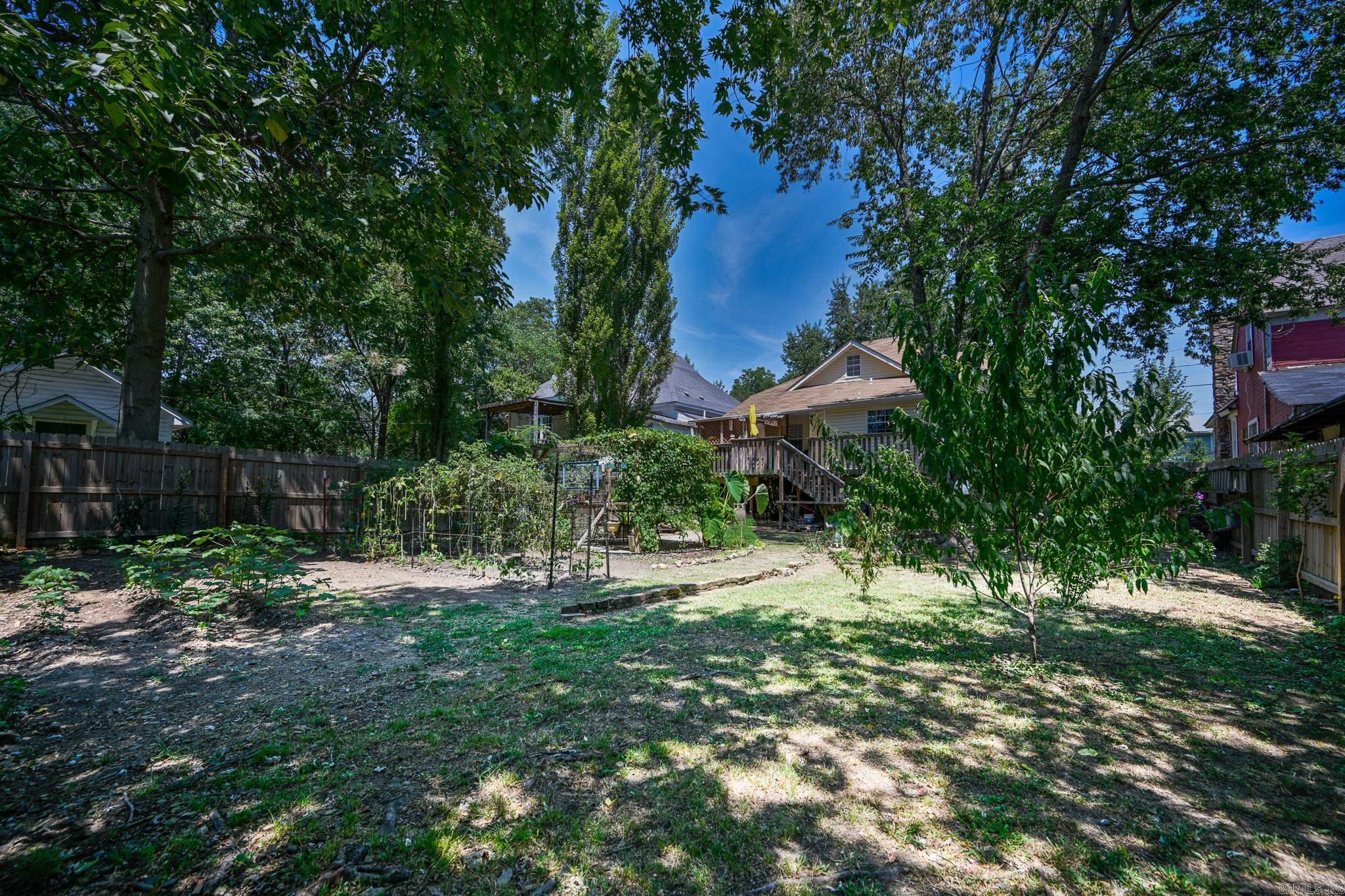 Mena Original - Residential