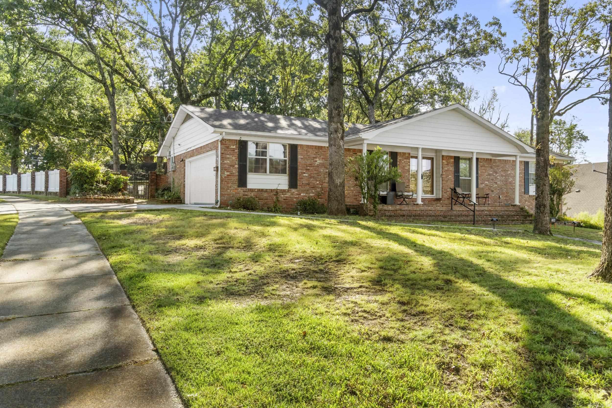 LAKEWOOD - Residential