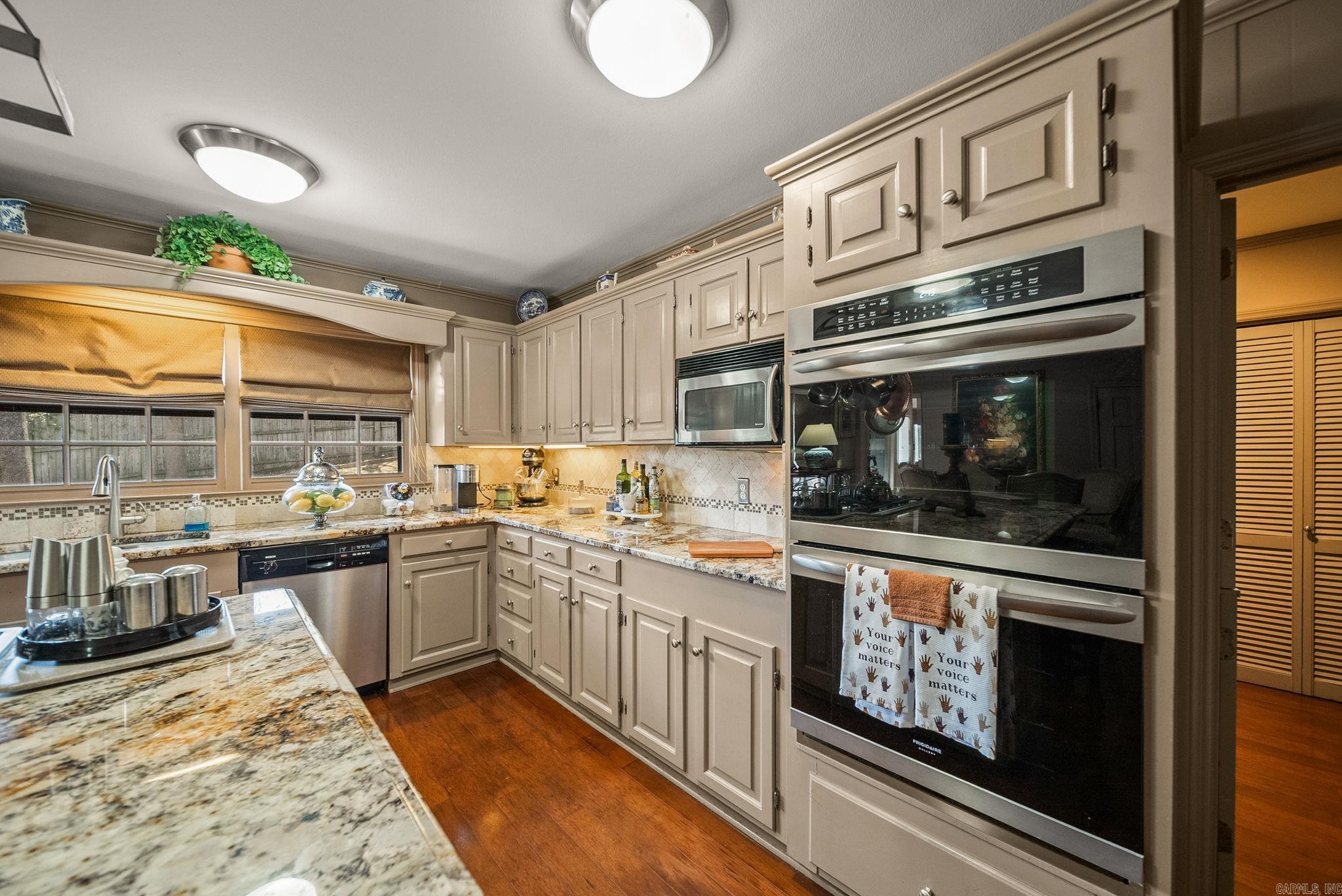 PLEASANT VALLEY - Residential