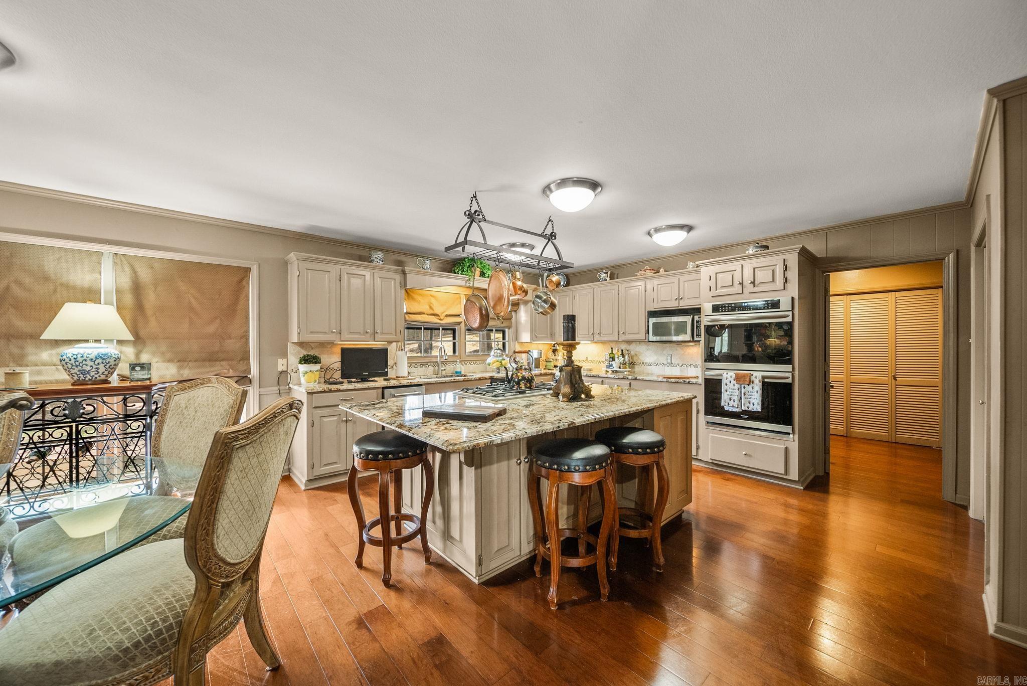 PLEASANT VALLEY - Residential