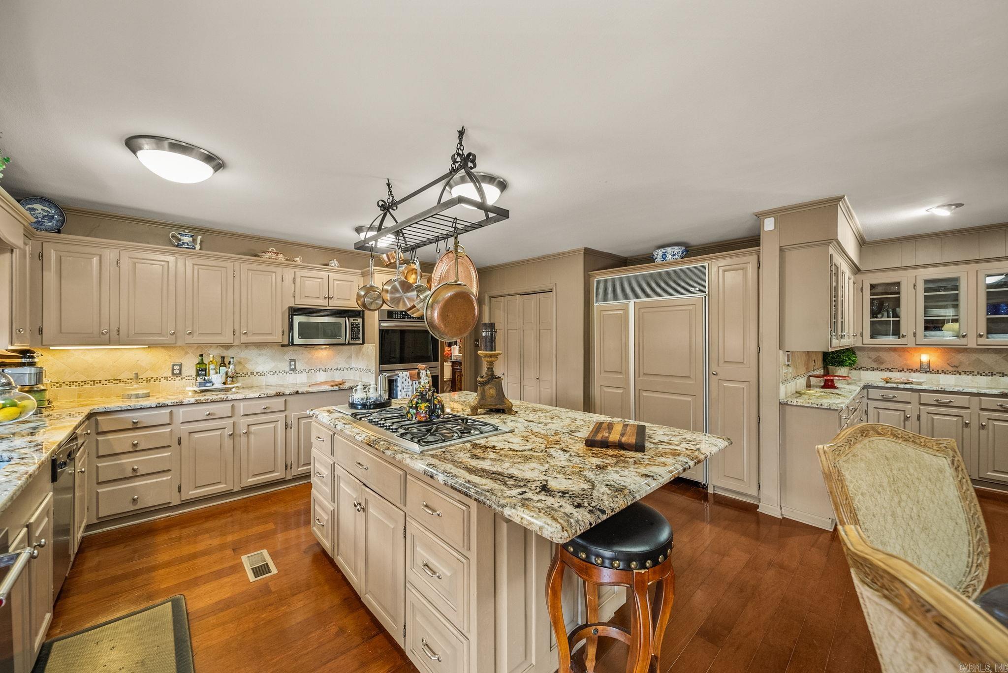 PLEASANT VALLEY - Residential