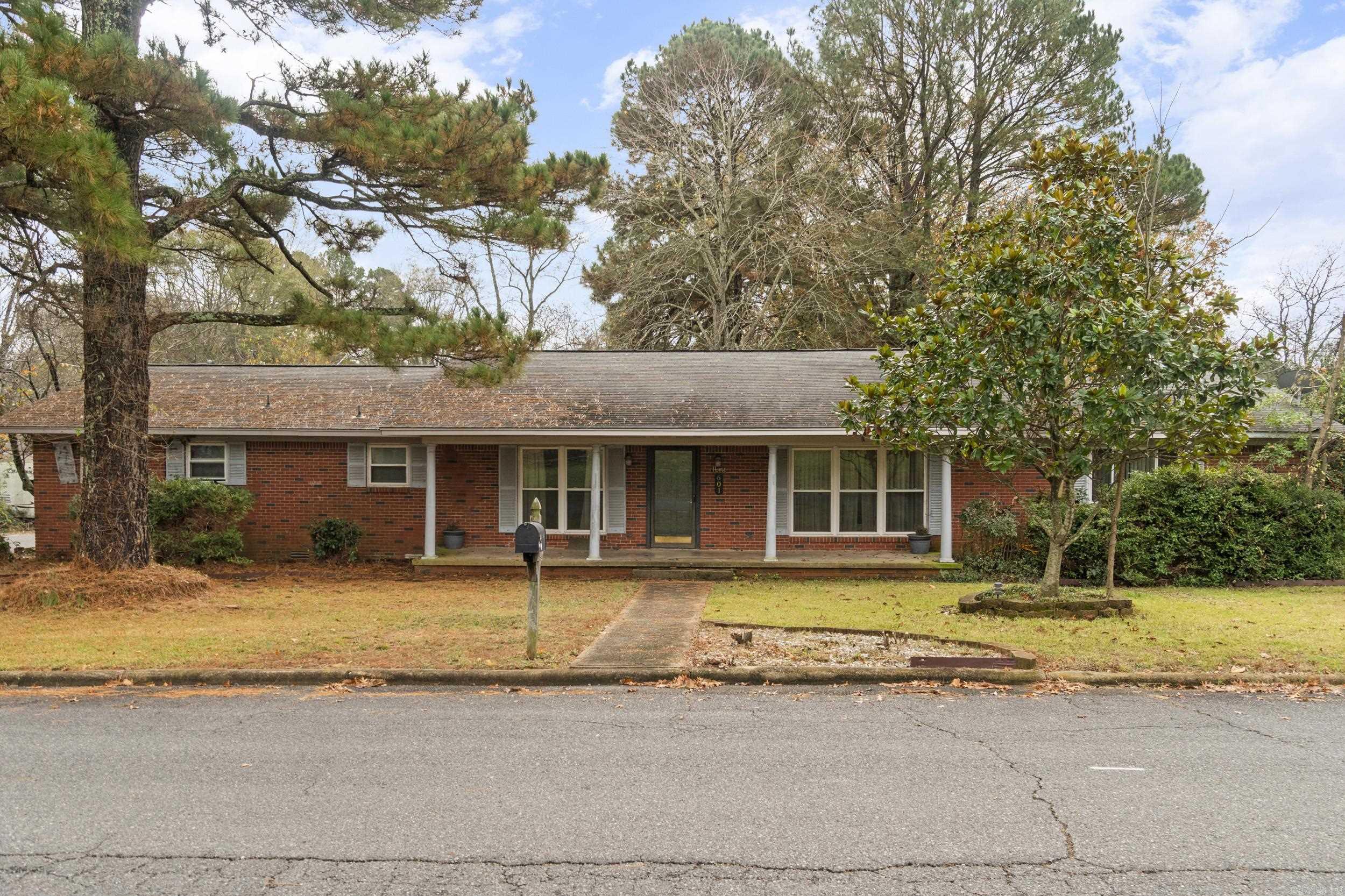 WILLOWBROOK - Residential