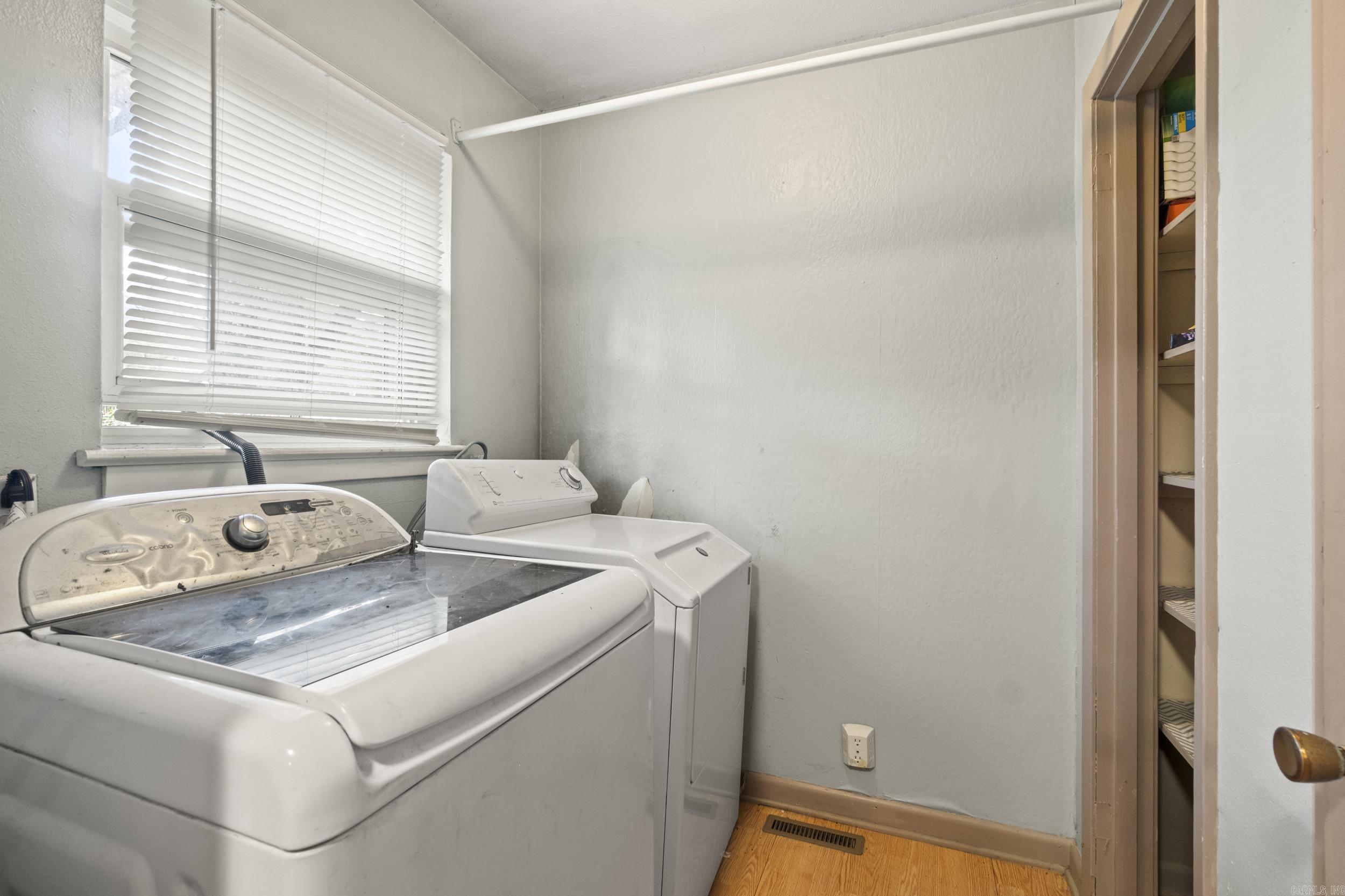 WILLOWBROOK - Residential