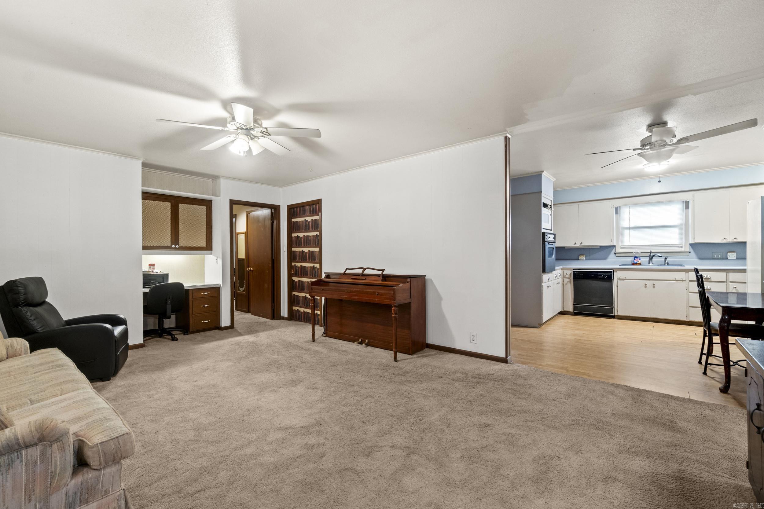 WILLOWBROOK - Residential