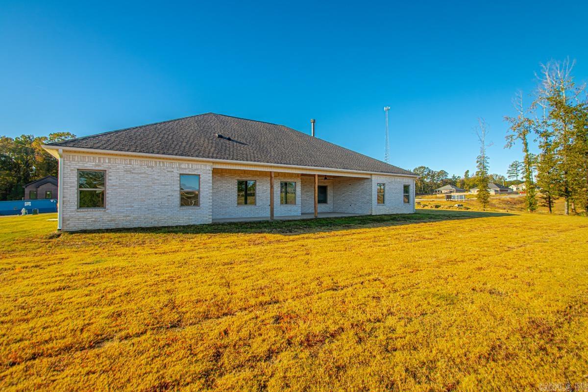 WINCHESTER ESTATES - Residential