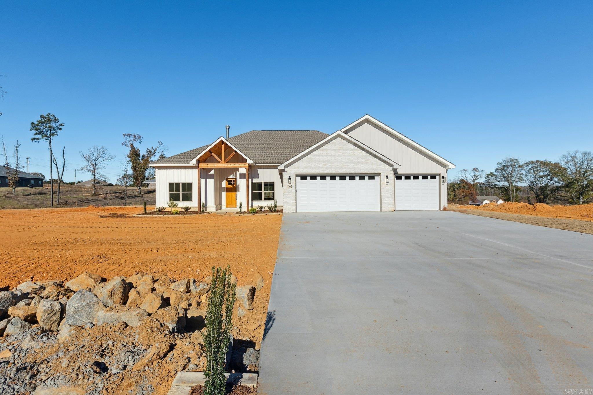 WINCHESTER ESTATES - Residential