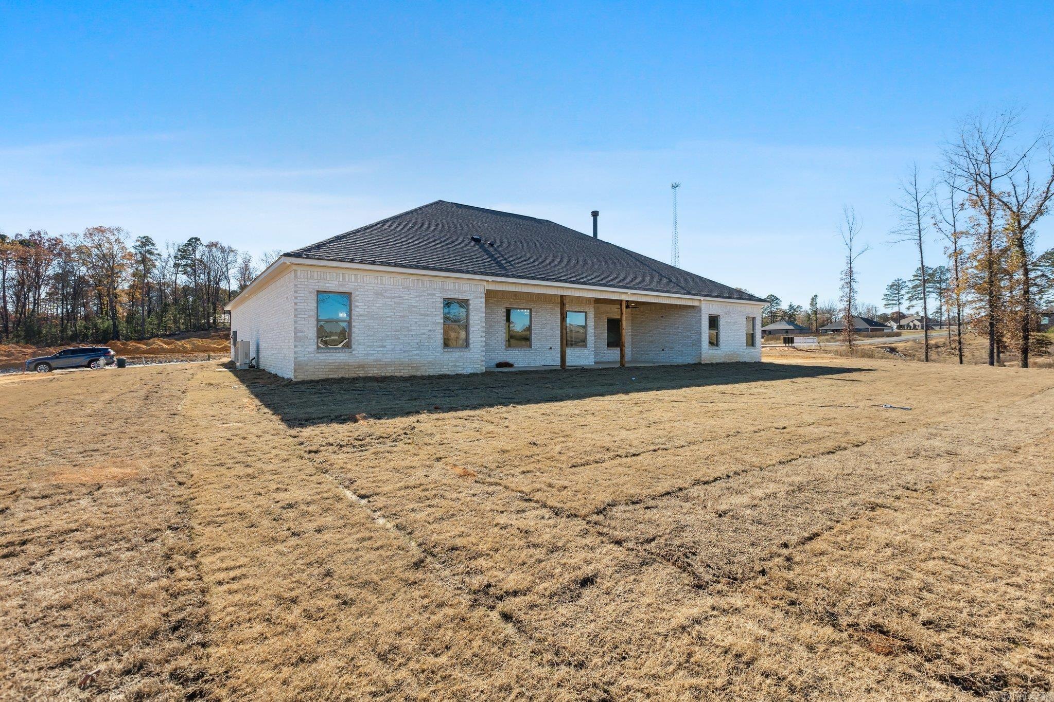 WINCHESTER ESTATES - Residential
