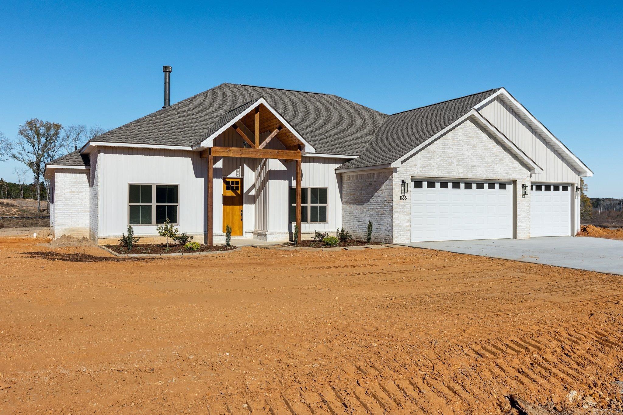 WINCHESTER ESTATES - Residential