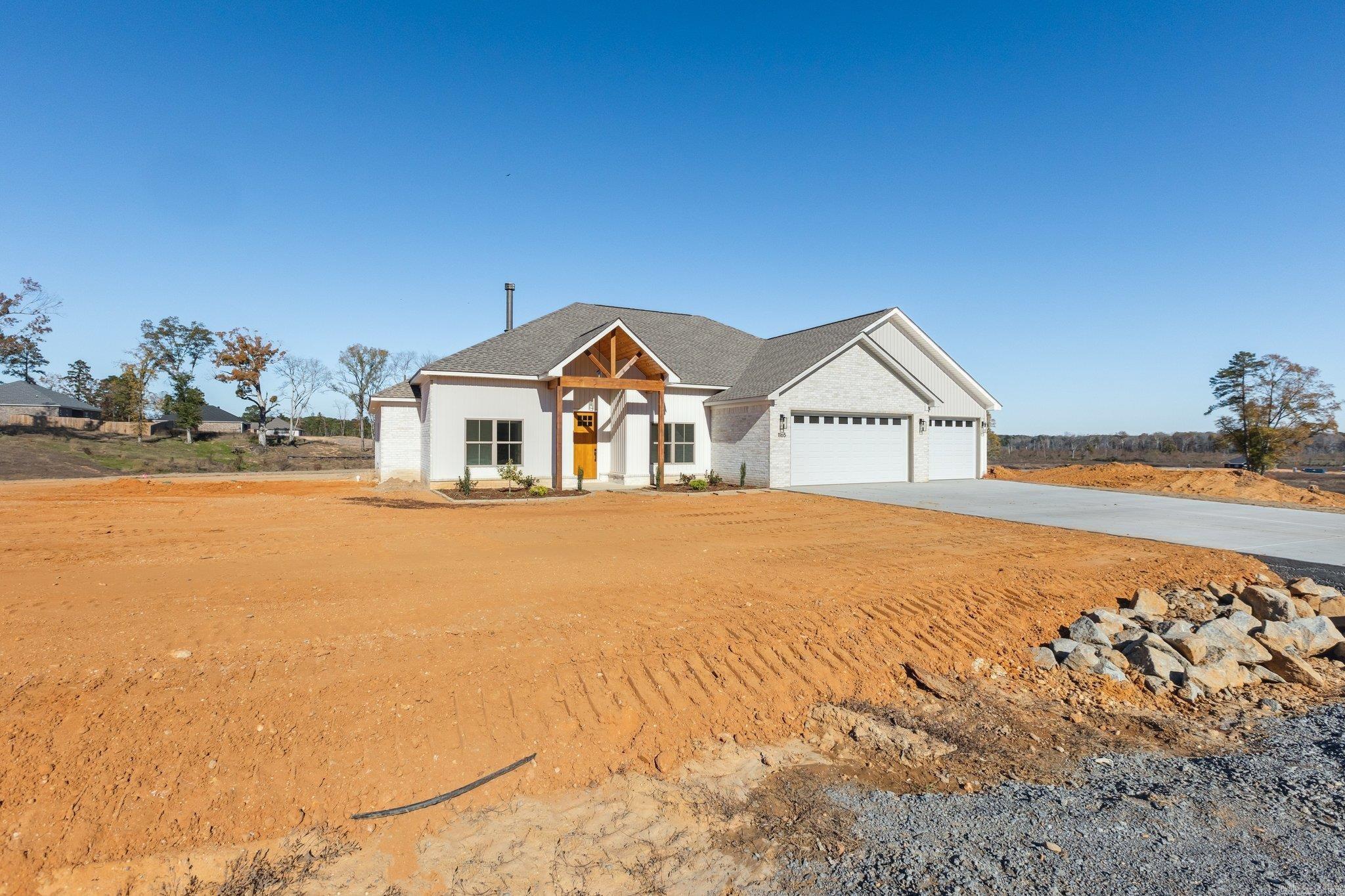 WINCHESTER ESTATES - Residential