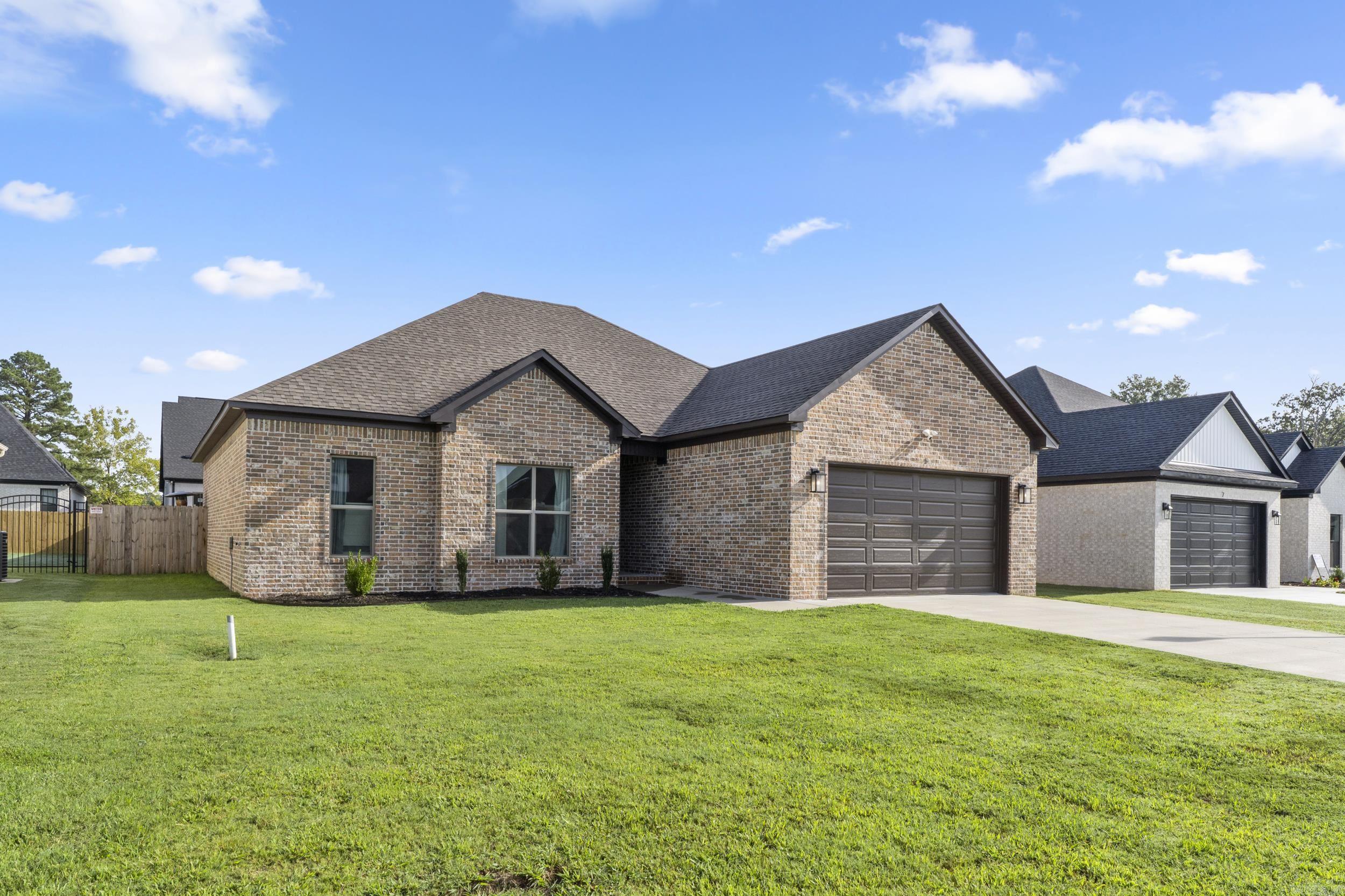 EAST MEADOW - Residential