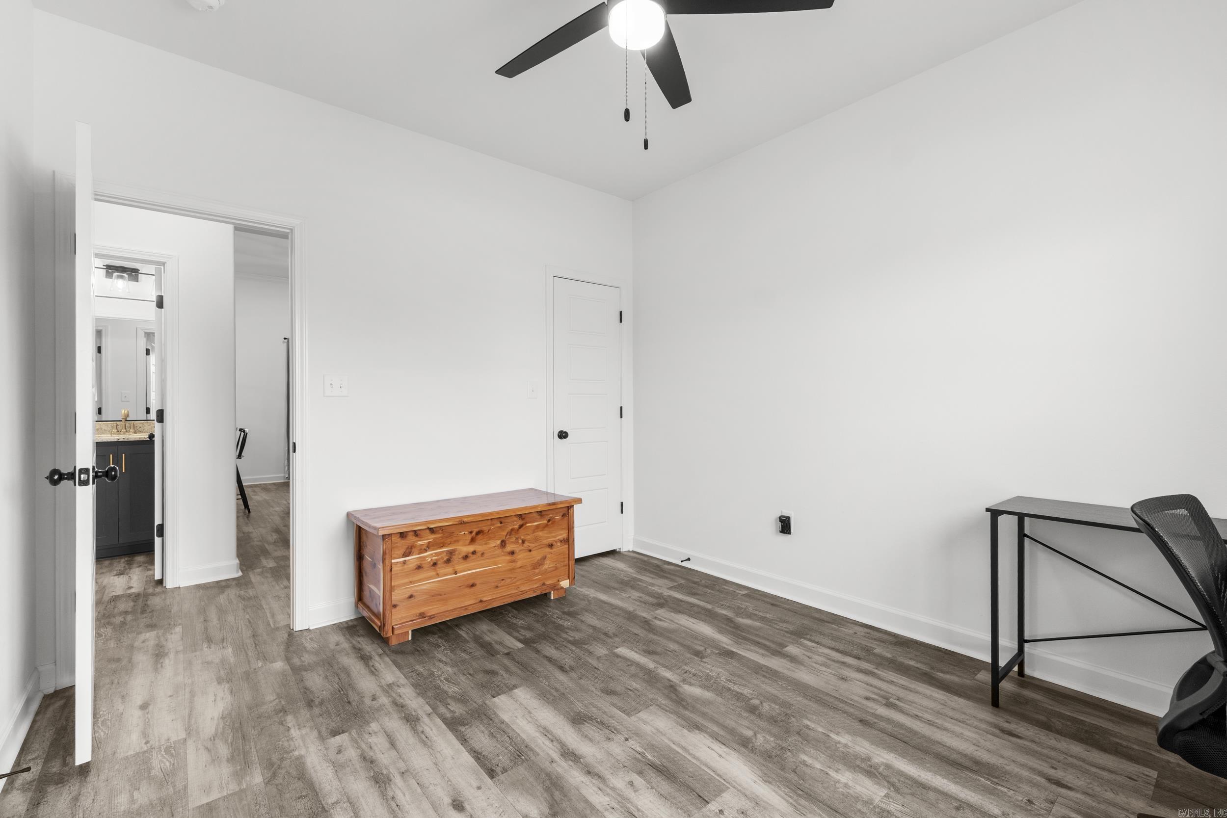 EAST MEADOW - Residential