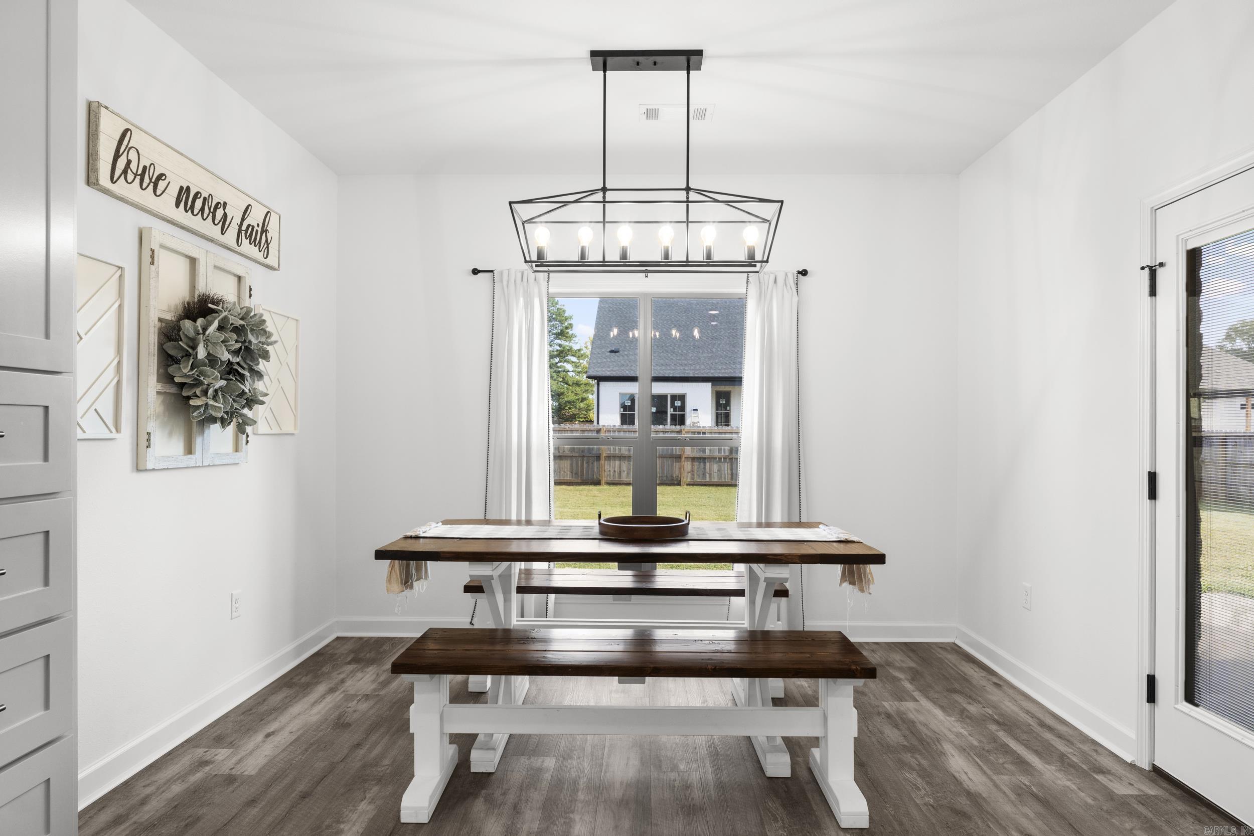 EAST MEADOW - Residential