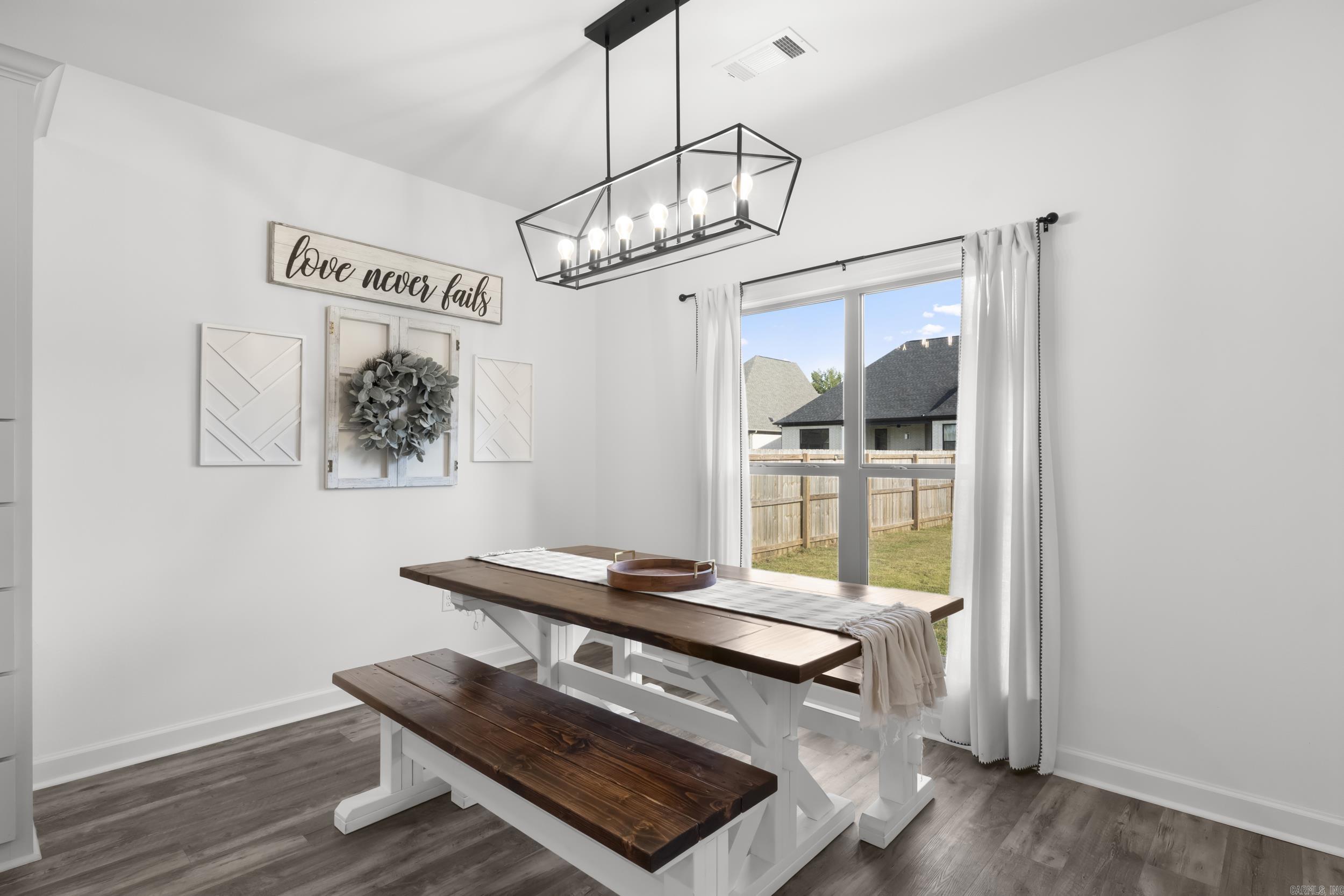 EAST MEADOW - Residential