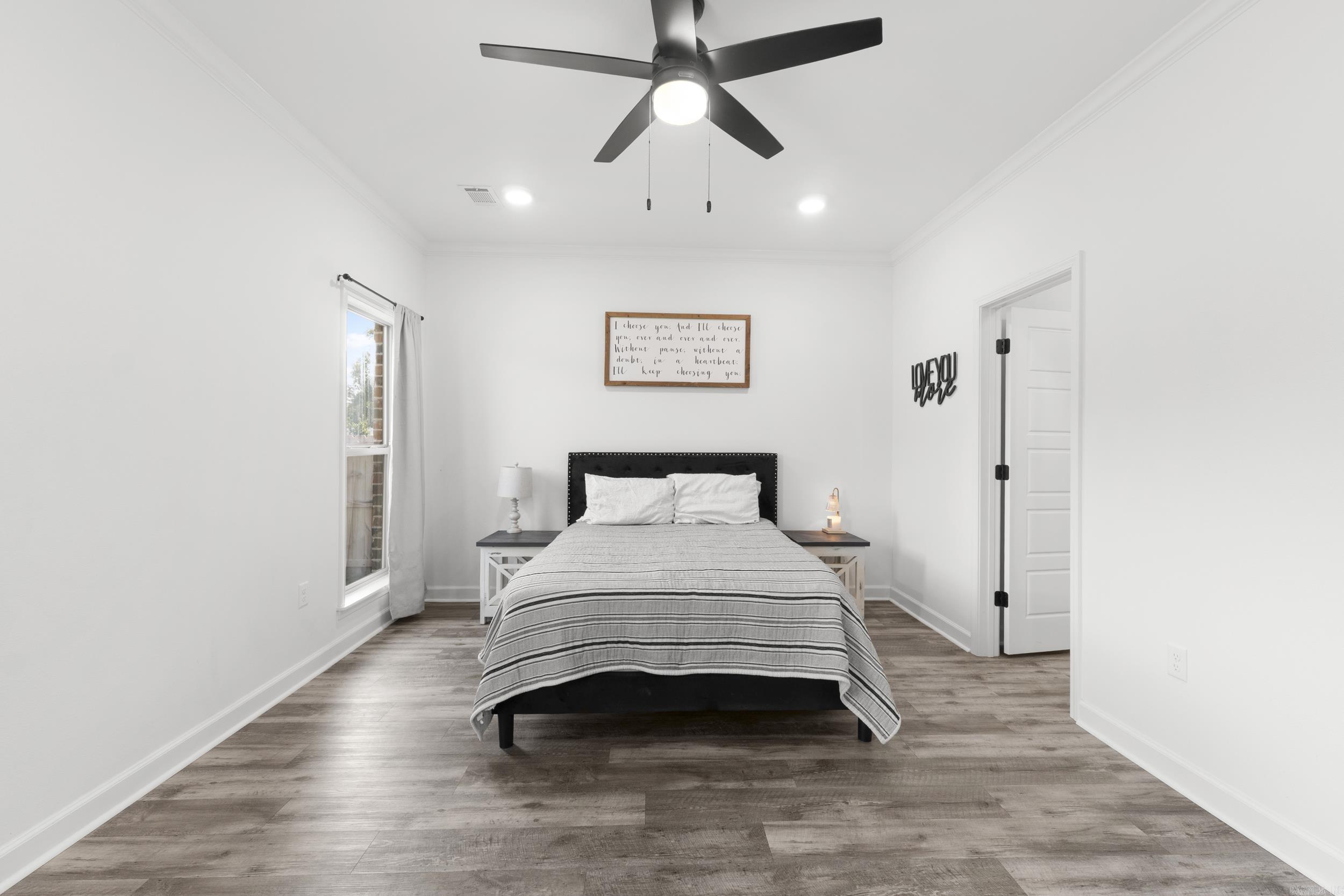 EAST MEADOW - Residential