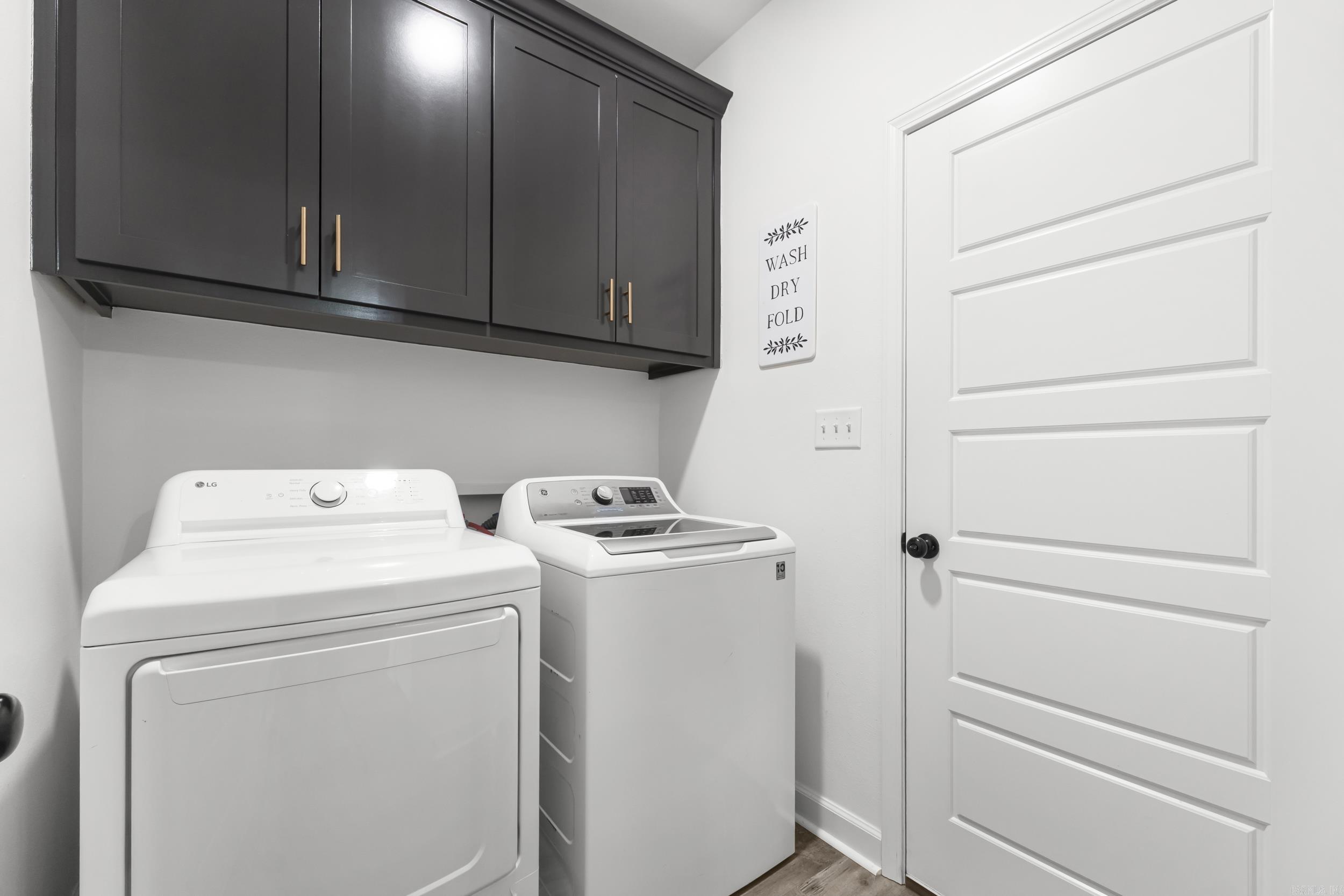 EAST MEADOW - Residential