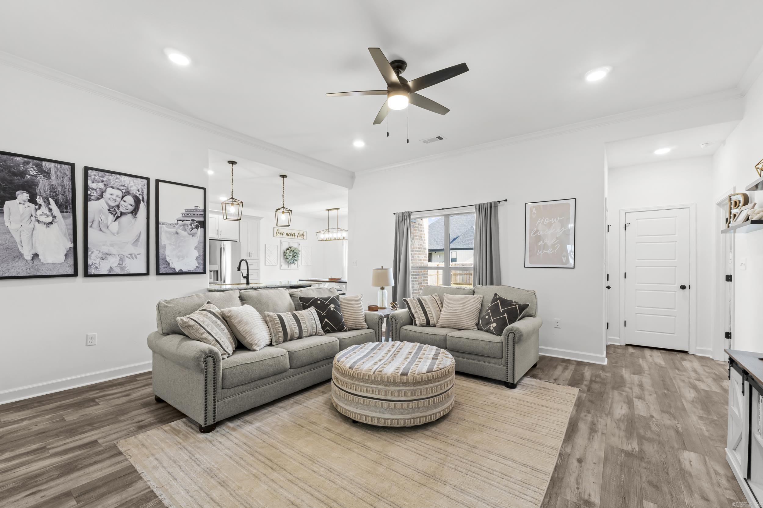 EAST MEADOW - Residential