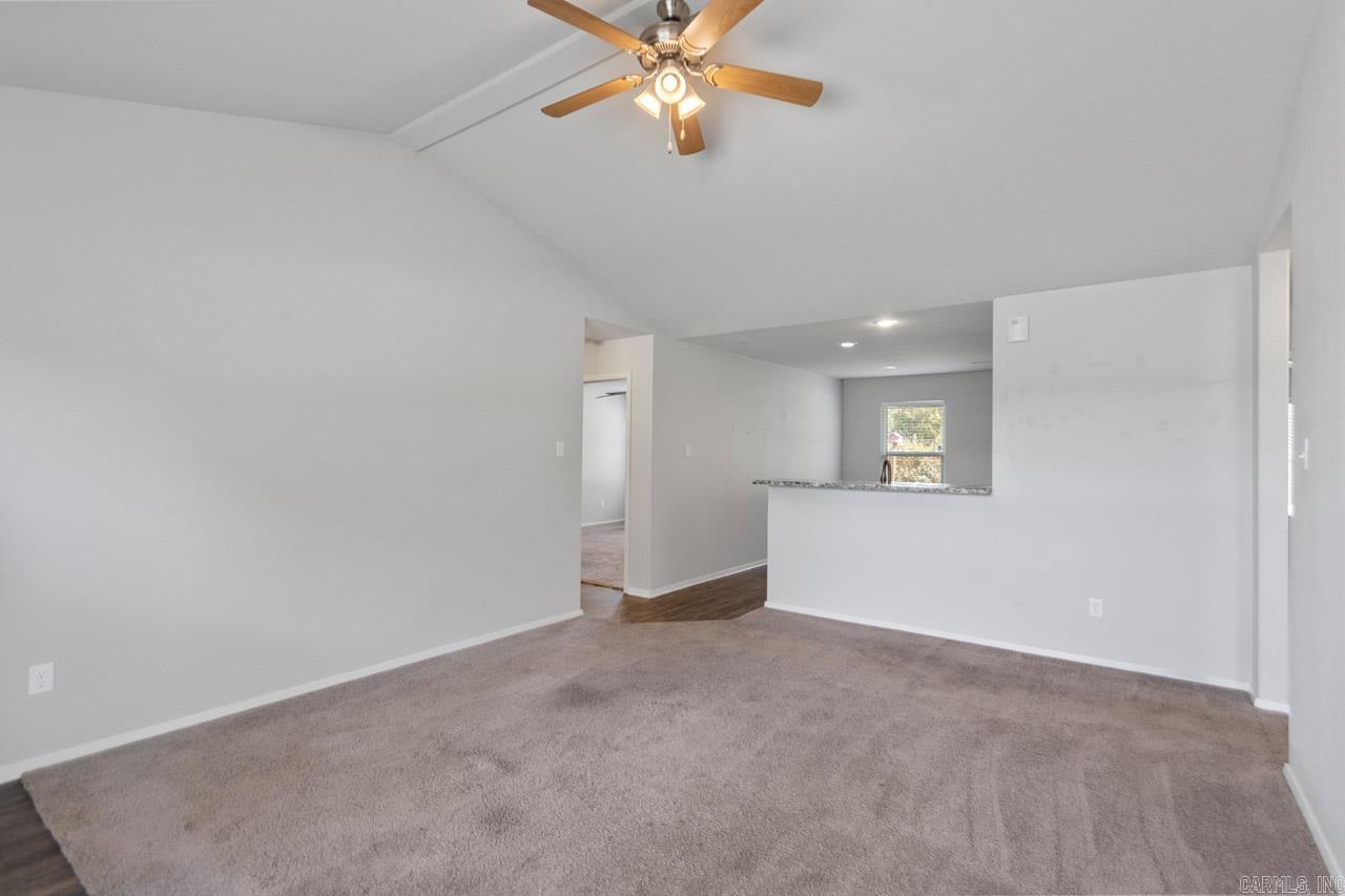 WOODLANDS EDGE - Residential