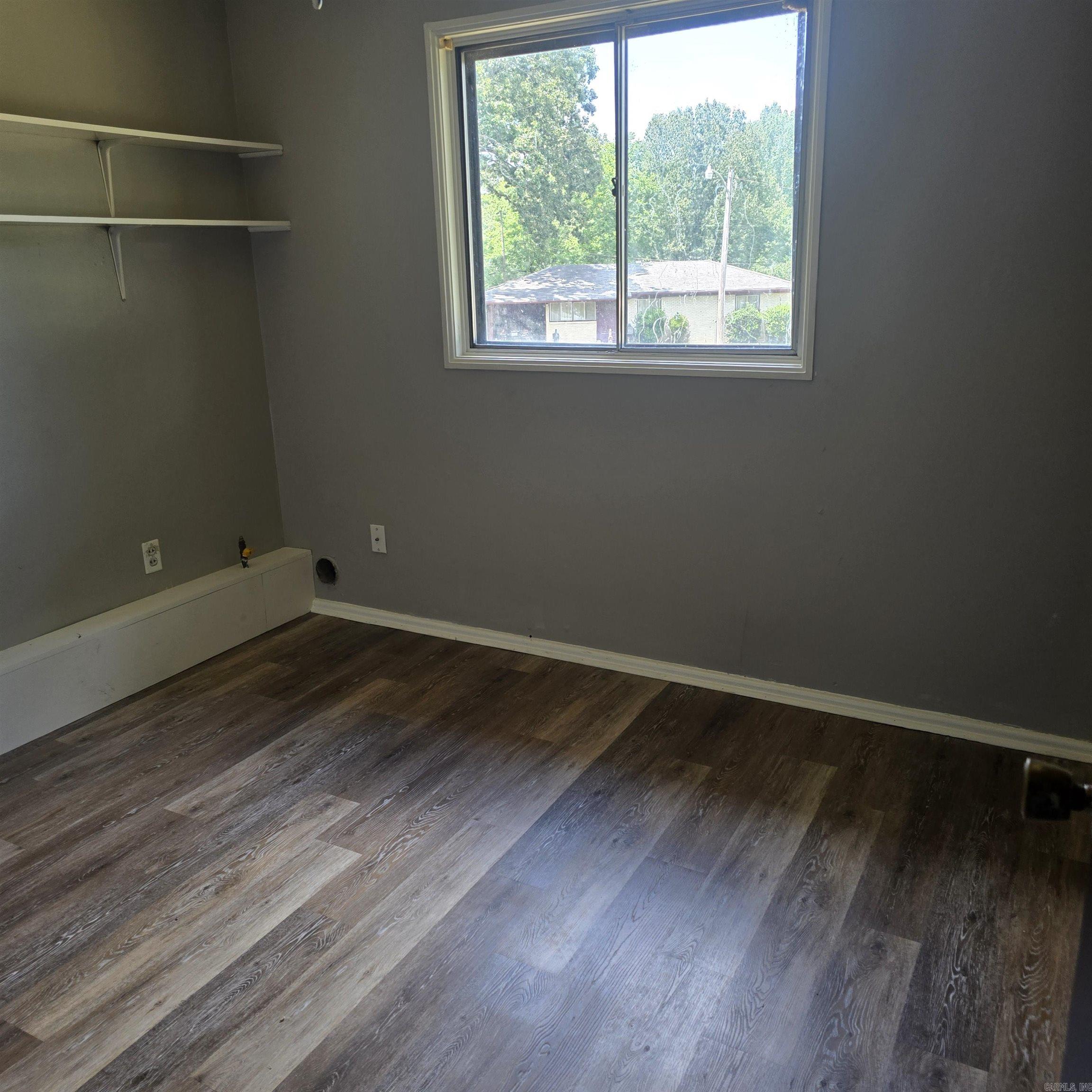 MEADOWCLIFF - Residential