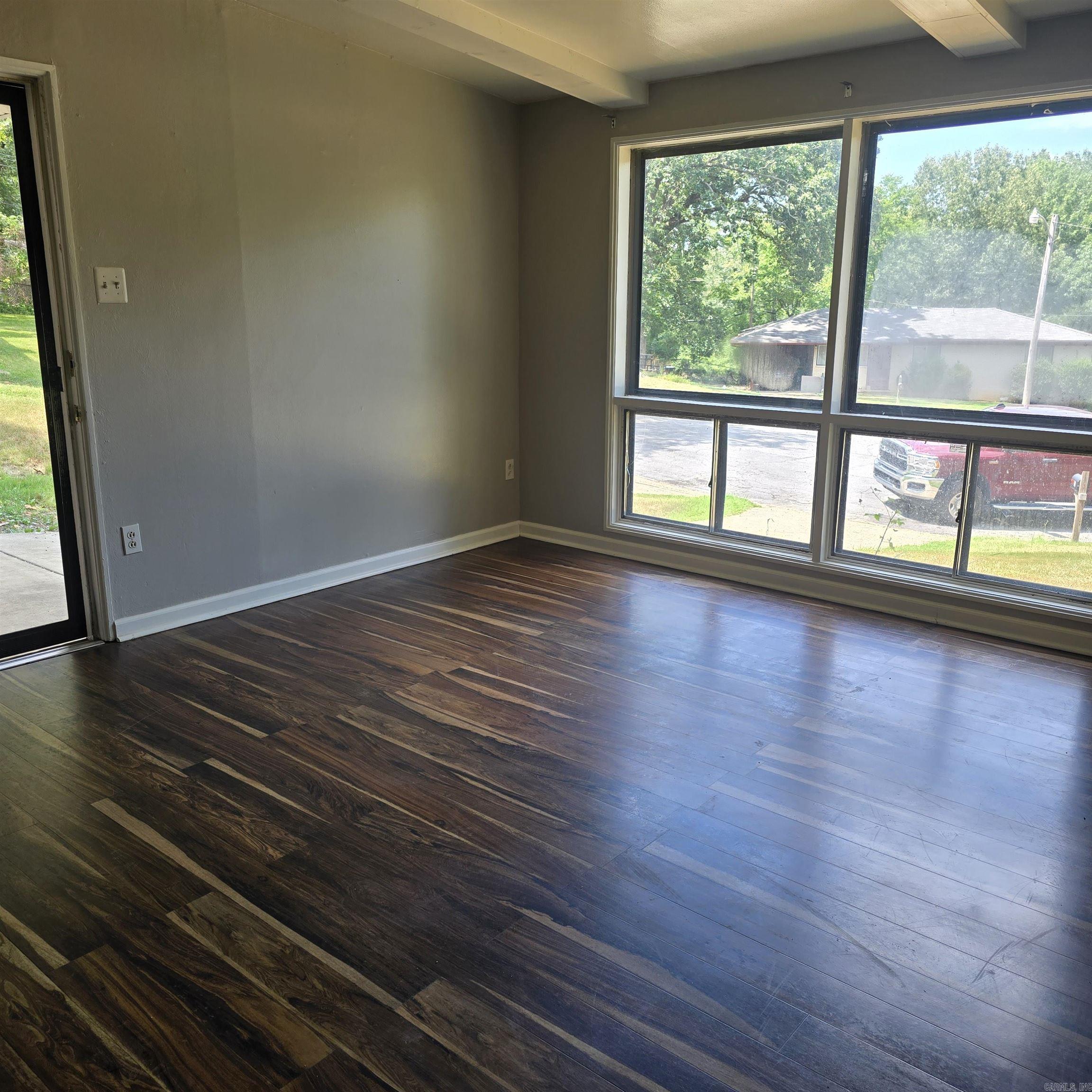 MEADOWCLIFF - Residential