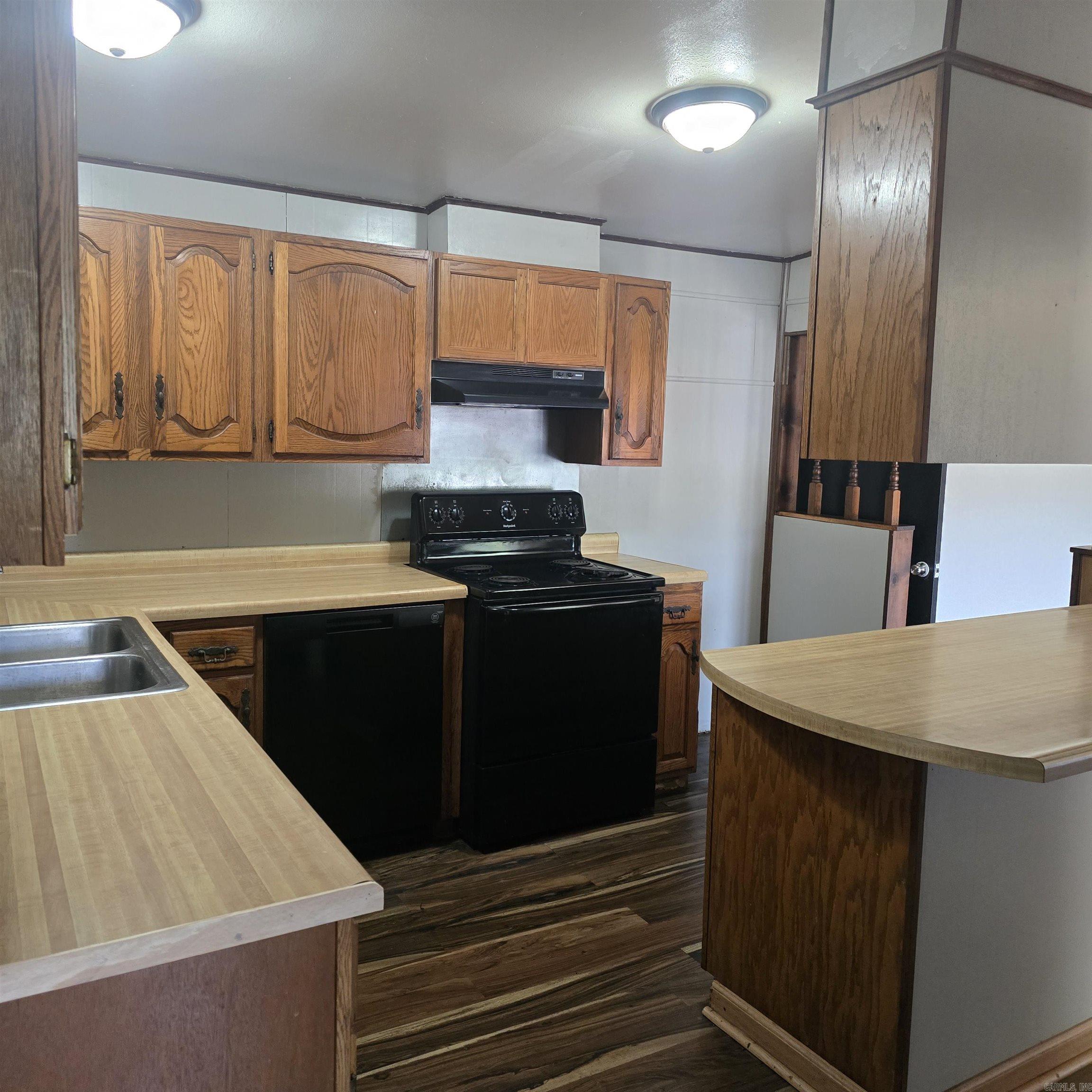 MEADOWCLIFF - Residential