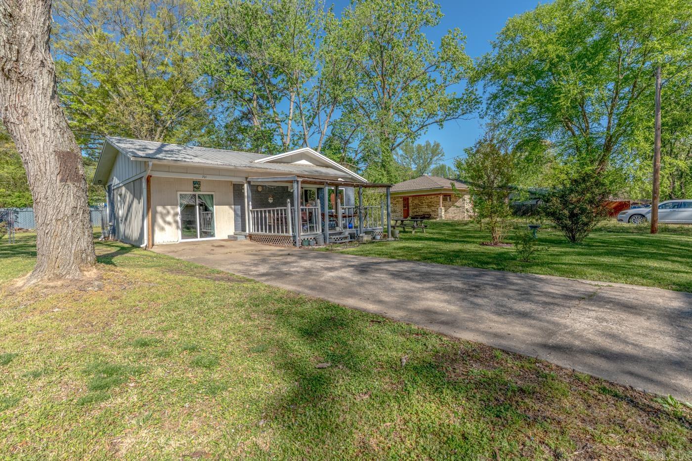 CLOYES & EMDE ADDN - Residential